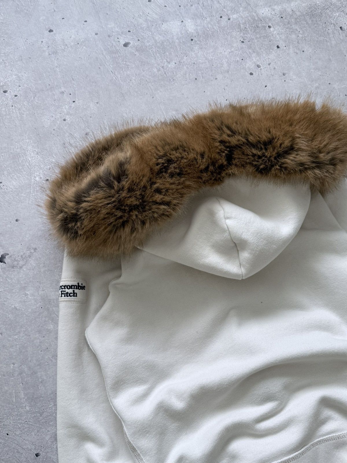 Abercrombie & Fitch Avant Garde Abercrombie & Fitch Fur Hood Zip Hoodie 00s Size US M / EU 48-50 / 2 - 7 Thumbnail