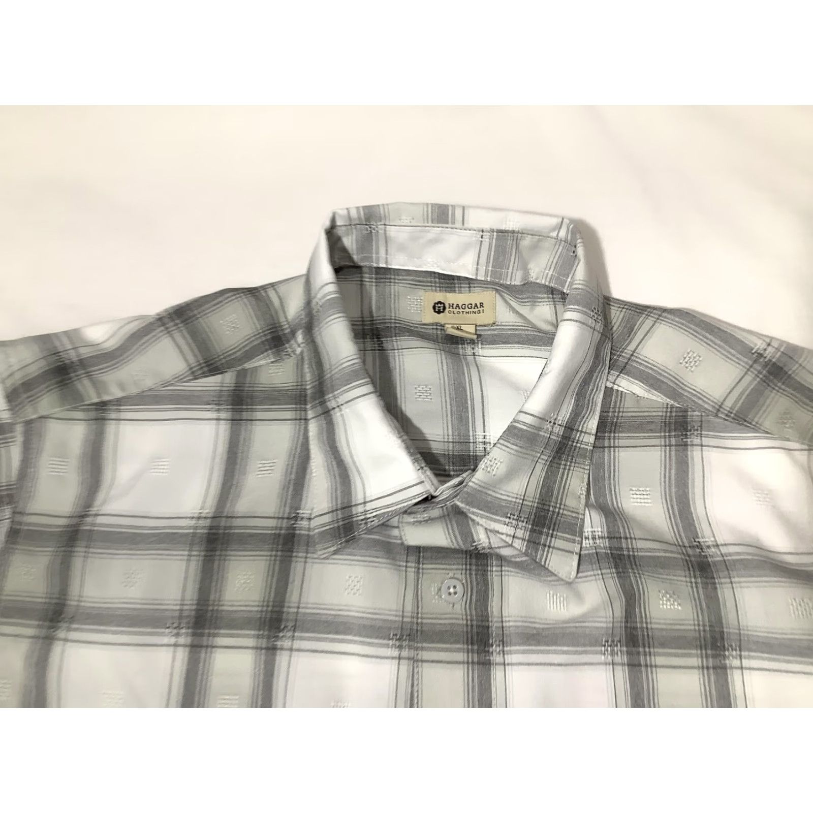 Haggar Haggar Shirt Mens XL Gray White Plaid Short Sleeve Button Front Casual Tighten with Pockets Size US XL / EU 56 / 4 - 2 Thumbnail