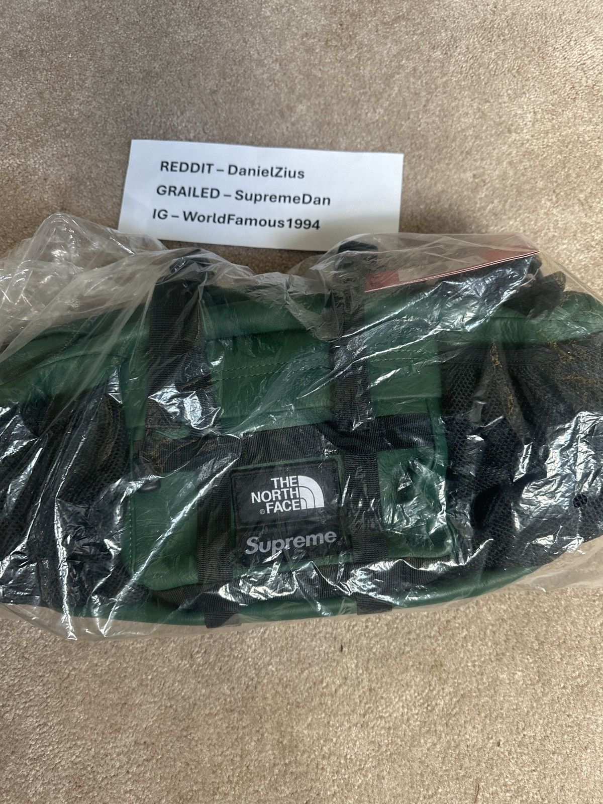 Supreme × The North Face Supreme x The North Face Leather Waist Bag Night Green Size ONE SIZE - 4 Thumbnail