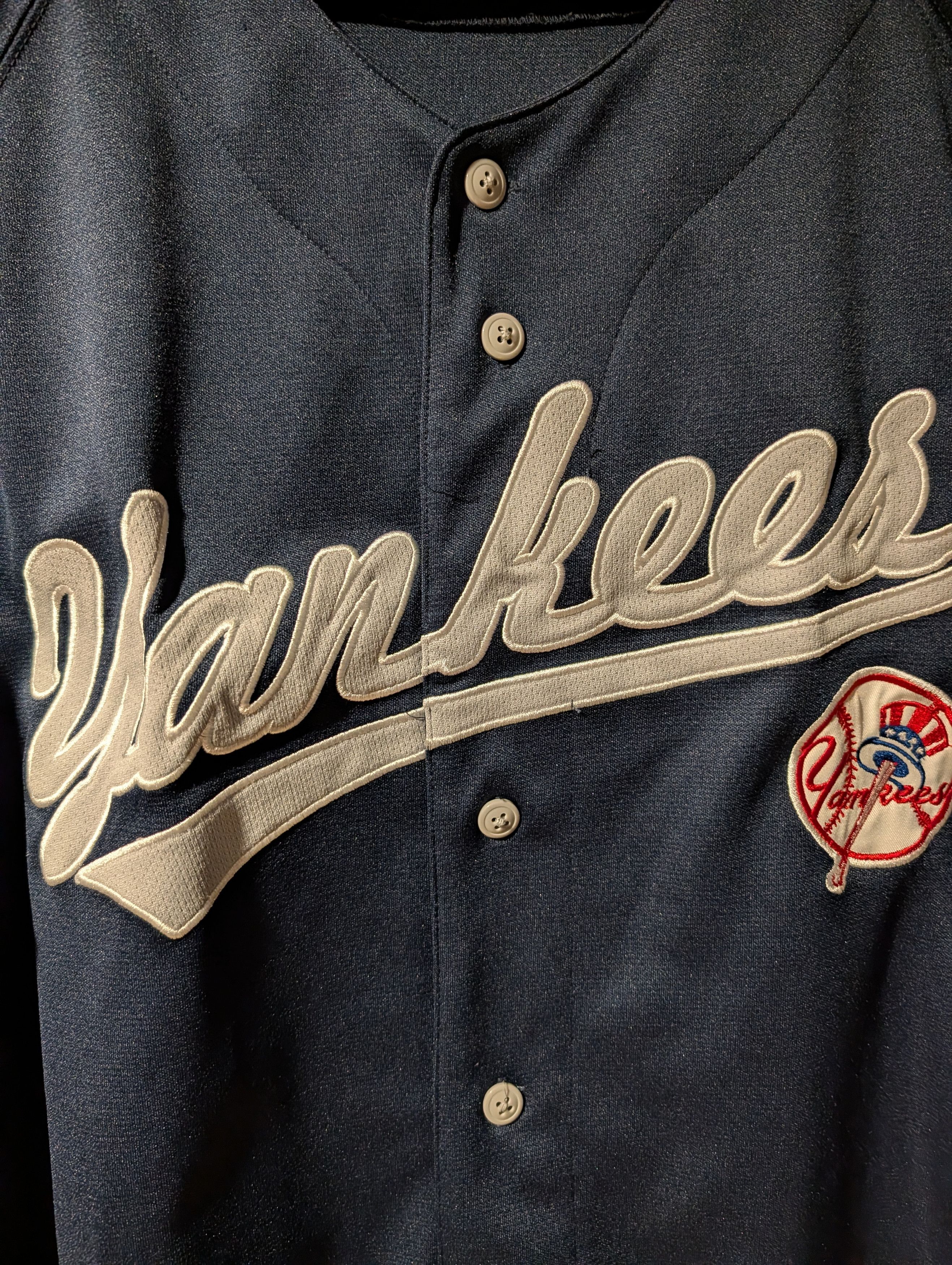 MLB Genuine Merchandise New York Yankees Full Button Jersey Size US L / EU 52-54 / 3 - 2 Thumbnail