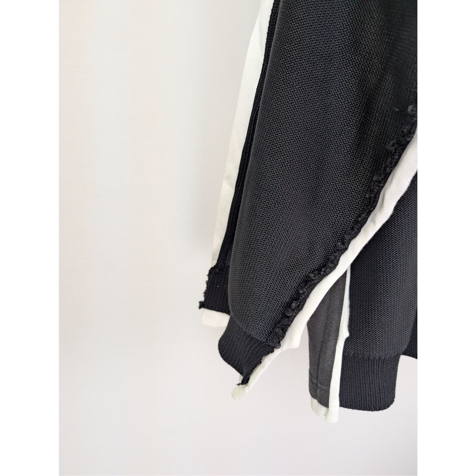 Balenciaga o1rshd1 Cotton Hybride Large Sweater T-Shirt in Black Size US L / EU 52-54 / 3 - 6 Thumbnail