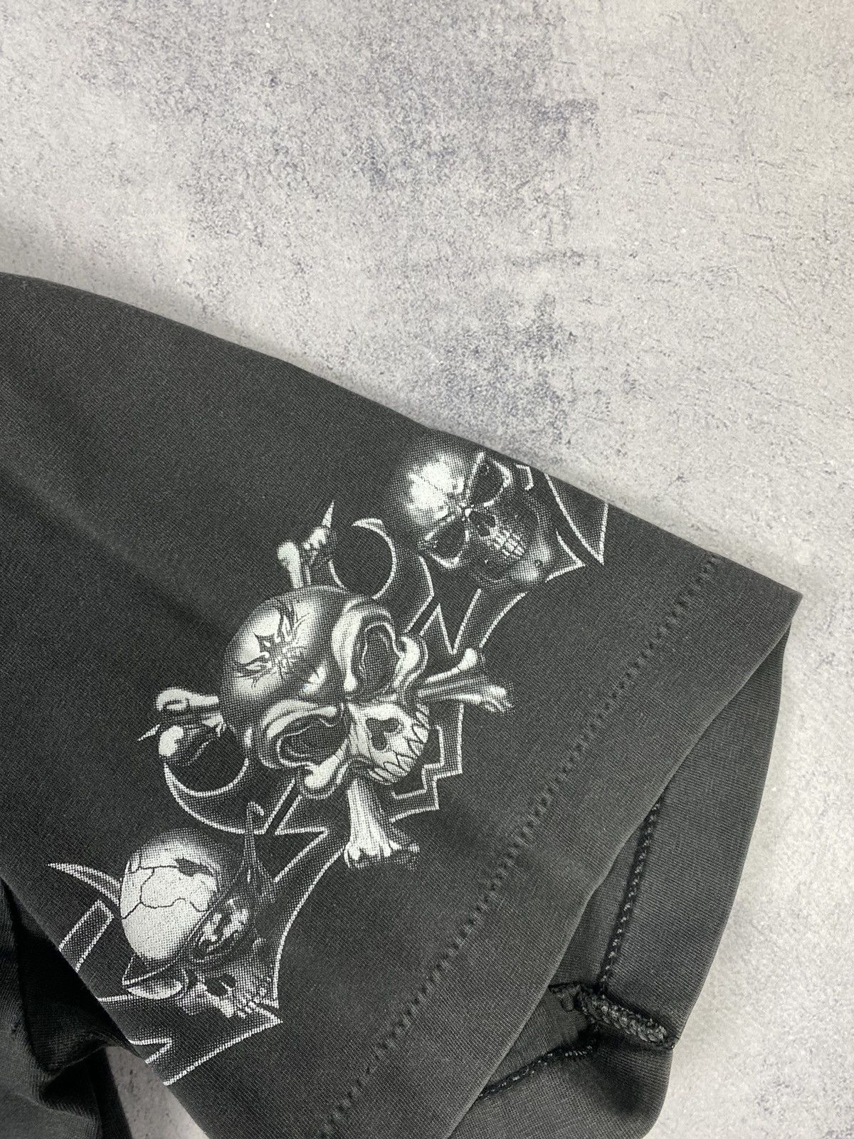 Vintage Vintage Rock y2k Skull Tatty Ed Hardy Style Faded Tee Size US L / EU 52-54 / 3 - 9 Thumbnail