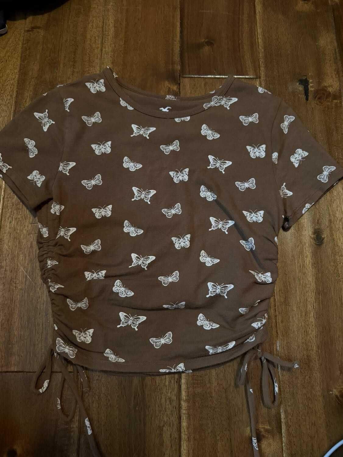 Hollister butterfly baby tee Size XS / US 0-2 / IT 36-38 - 1 Thumbnail