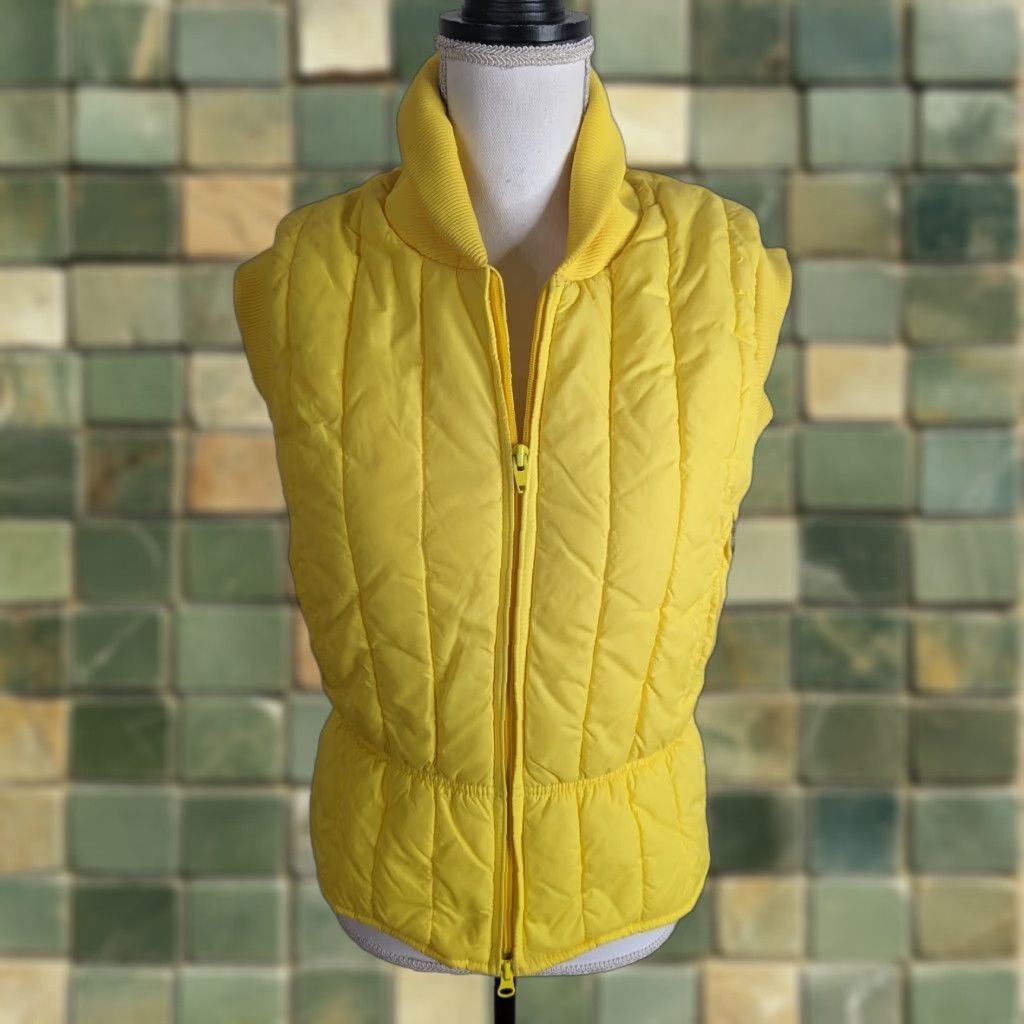 Vintage VINTAGE 80s Skiwear Yellow Nylon Puffer Quilted Vest Women's S Jacket/Coat Size S / US 4 / IT 40 - 1 Thumbnail