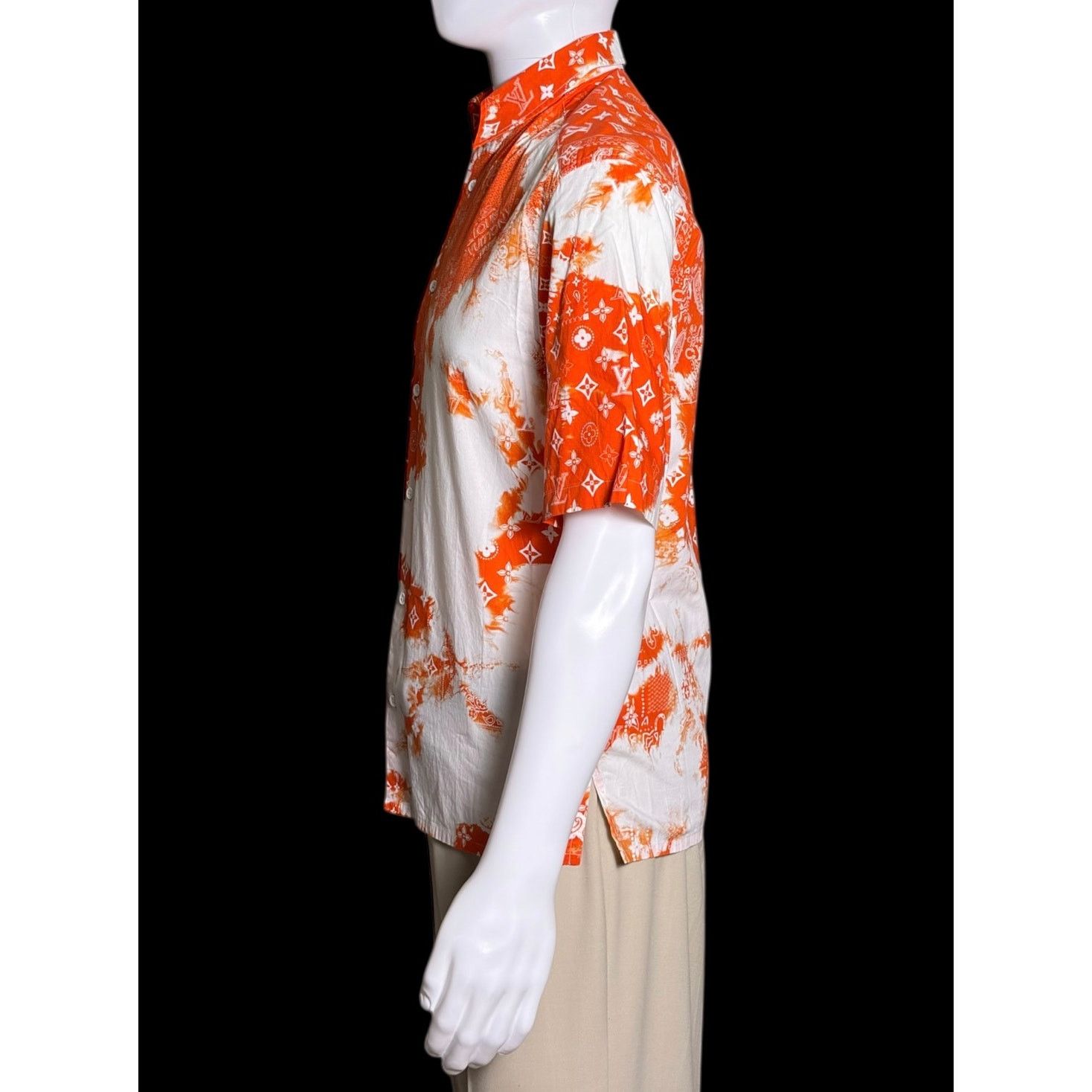 Louis Vuitton Authentic Louis Vuitton 2022 Red Monogram Button Down Shirt Size US XS / EU 42 / 0 - 5 Thumbnail
