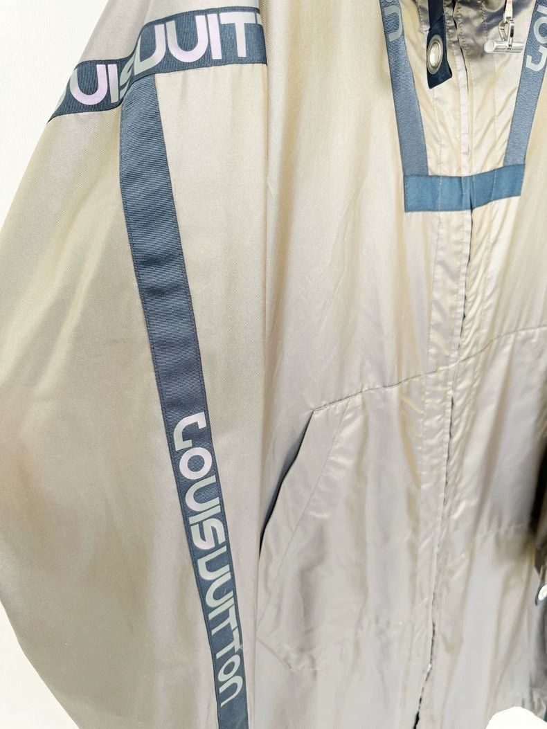 Louis Vuitton Louis Vuitton Lightweight Hooded Jacket -2505 Size XL / US 12-14 / IT 48-50 - 4 Thumbnail