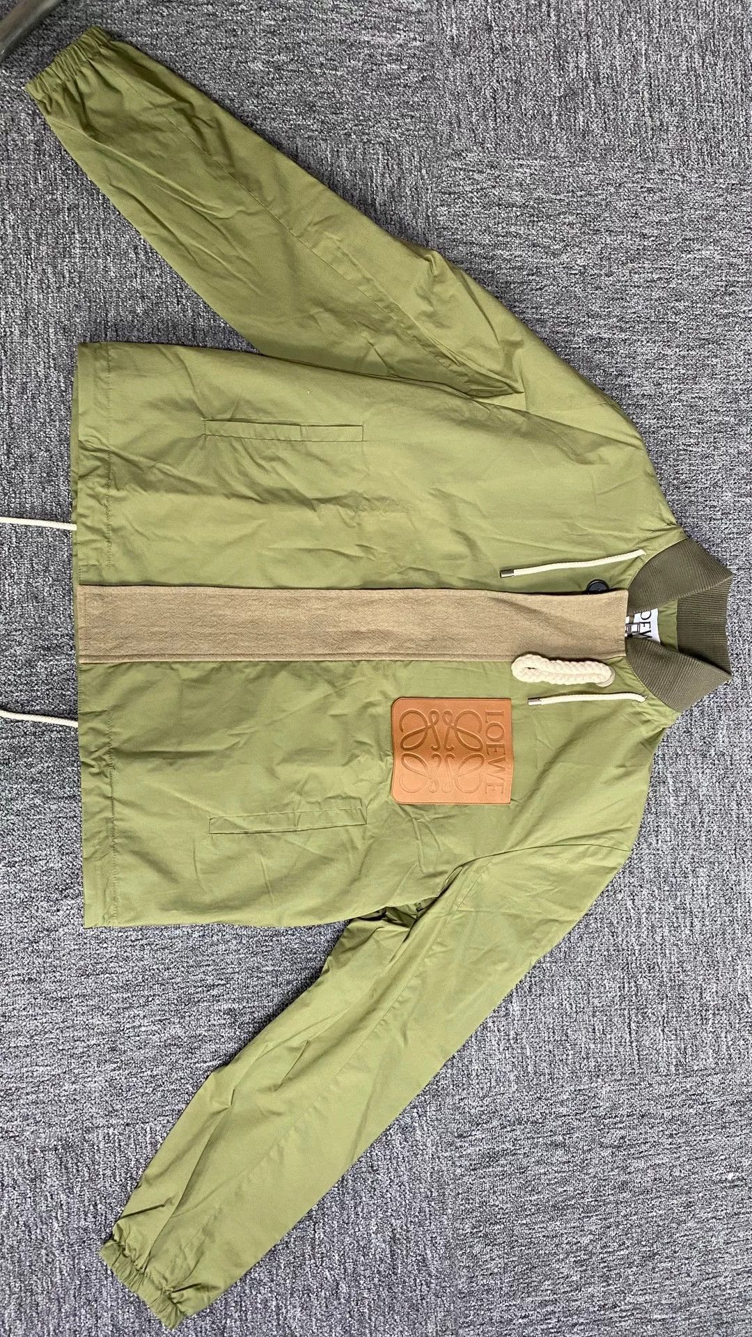 Loewe LOEWE Logo Army Green Casual Jacket Size US M / EU 48-50 / 2 - 1 Thumbnail