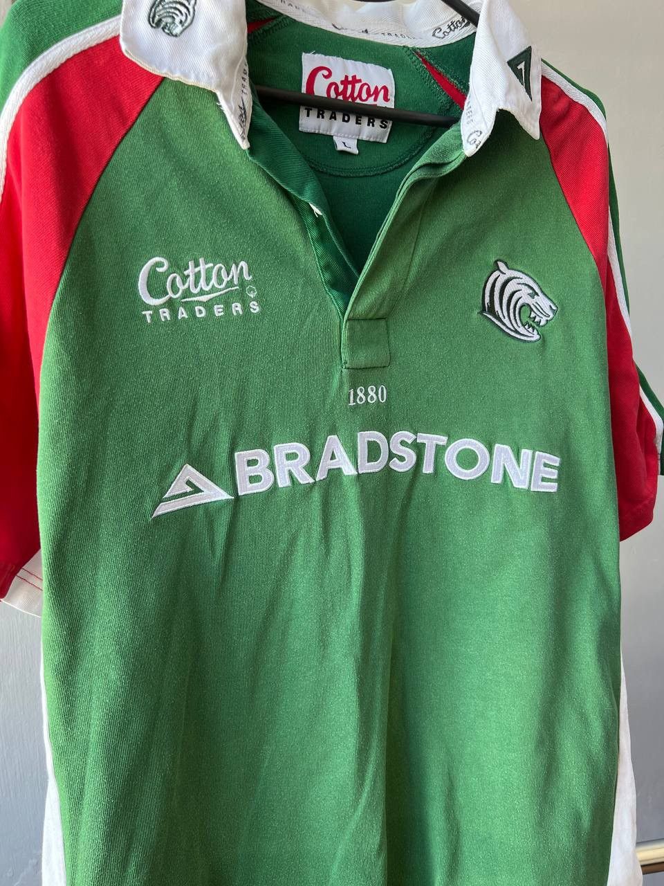 Vintage 2003/4 LEICESTER TIGERS HOME RUGBY SHIRT COTTON TRADERS SZ L Size US L / EU 52-54 / 3 - 5 Thumbnail