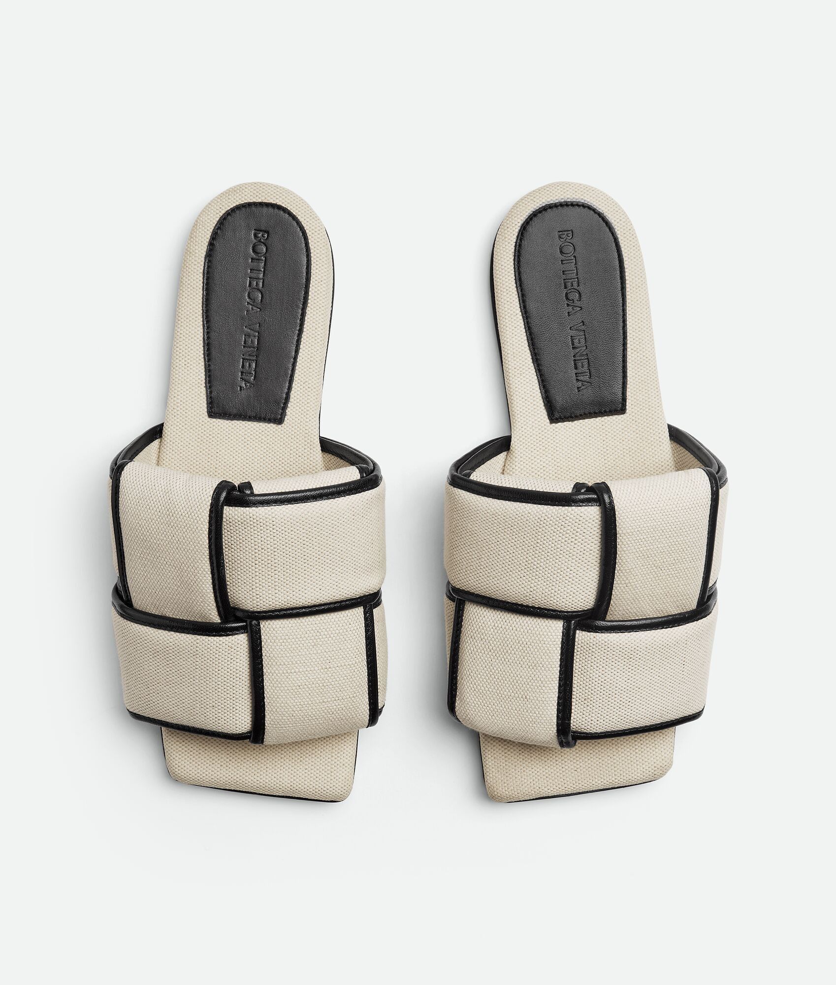 Bottega Veneta o1bcso1str0725 Patch Flat Mules in Natural/Black Size US 10 / IT 40 - 4 Thumbnail