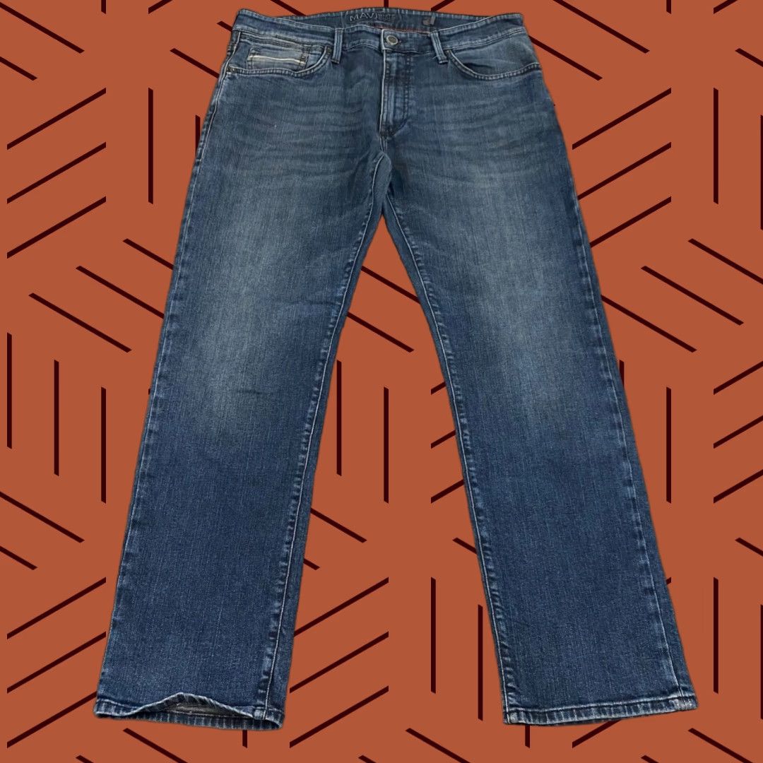 Vintage Mavi Zach Jeans Mens 34x29 Straight Leg Fit Medium Blue Wash Denim Size US 34 / EU 50 - 1 Thumbnail