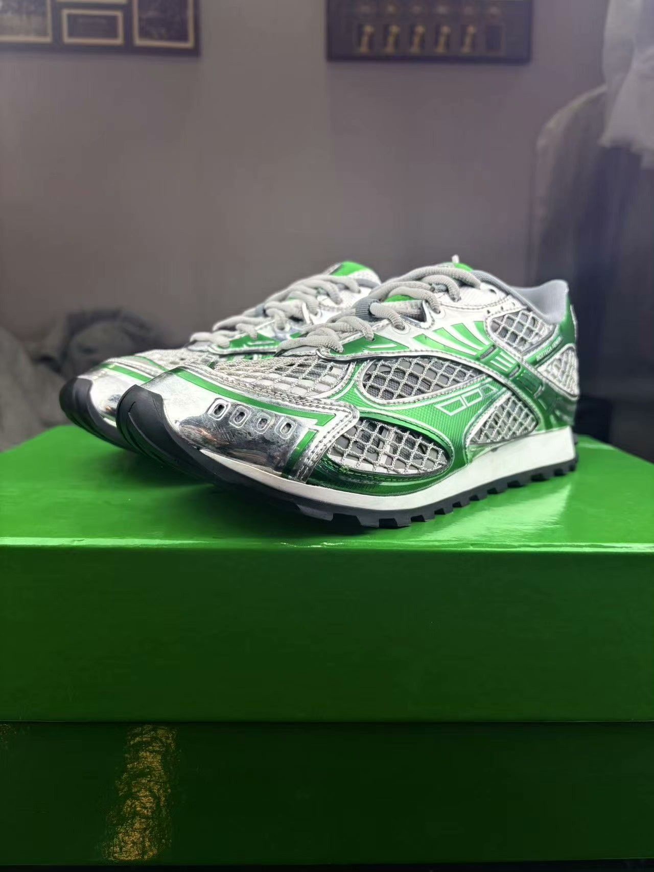 Bottega Veneta Bottega Veneta Green Lowtop Sneakers 8.5 Men Size US 8.5 / EU 41-42 - 1 Thumbnail