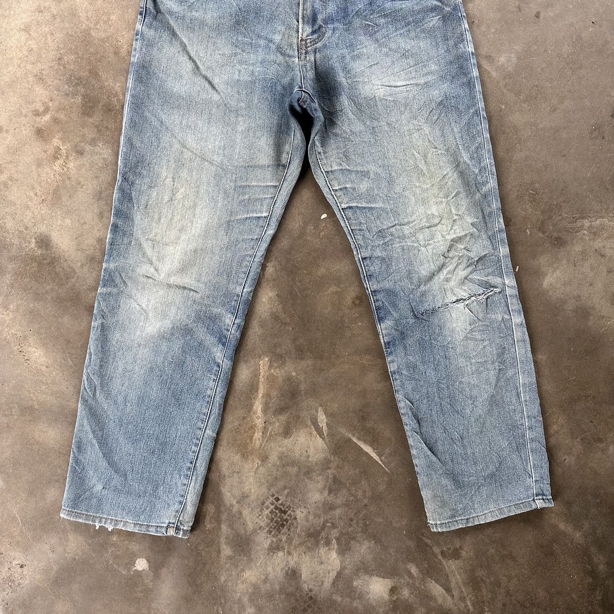 Japanese Brand W32 Vintage Japanese Distressed Faded Denim Jean Pant Size US 32 / EU 48 - 2 Thumbnail