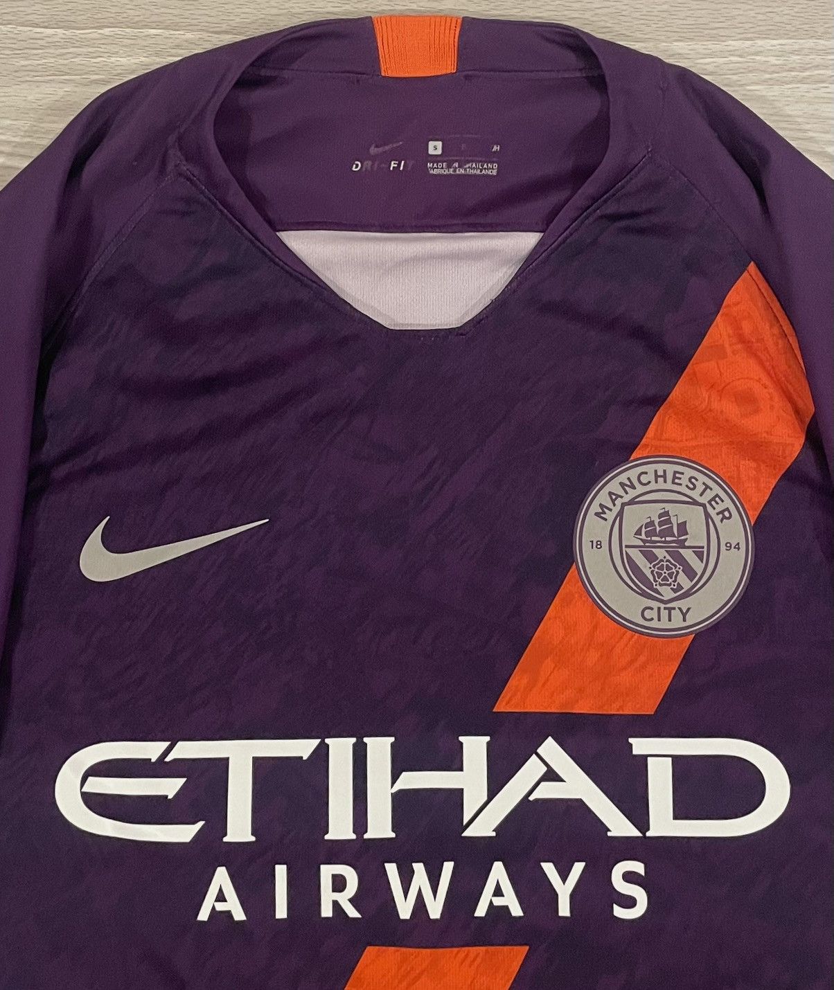 Nike Nike 2017/18 Foden #47 Manchester City Jersey Men’s Small Size US S / EU 44-46 / 1 - 5 Thumbnail
