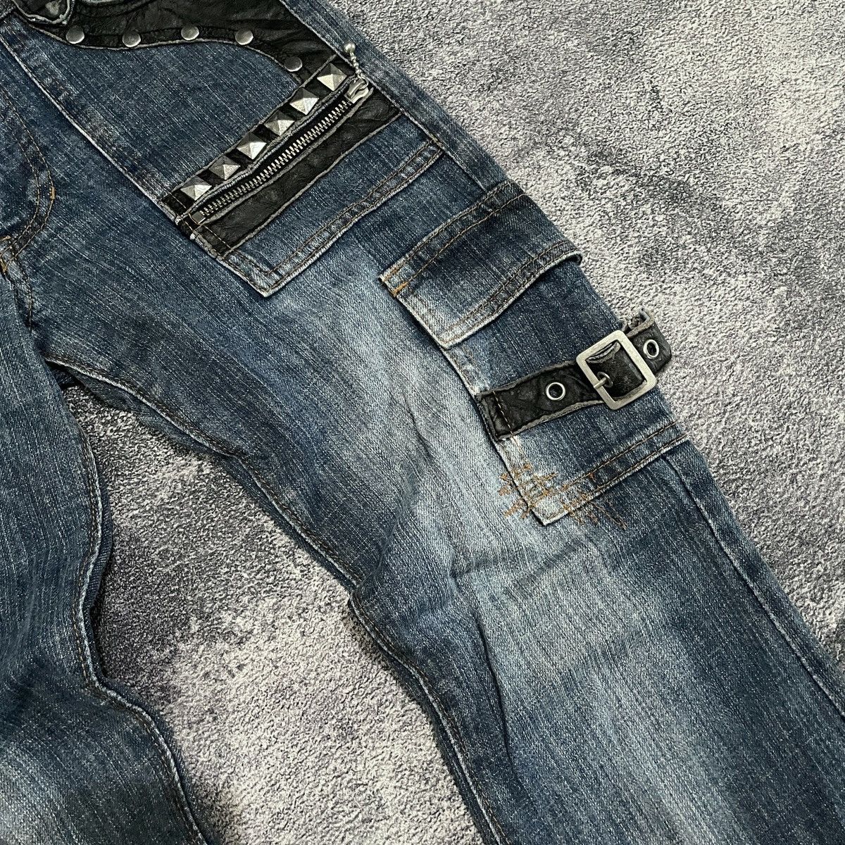 Flared Algonquins bondage punk studded denim pants