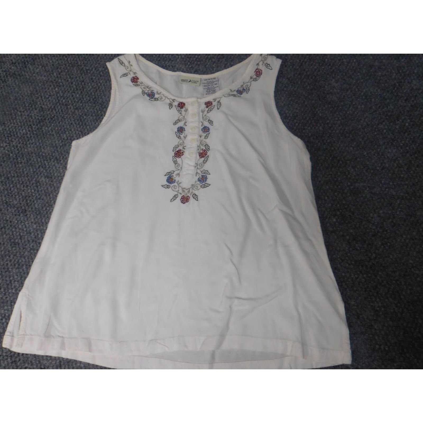 Vintage White Stag Blouse Womens Regular M White Crew Neck Pullover Sleeveless Floral Ruffle Casual Rayon Vintage No Size M / US 6-8 / IT 42-44 - 4 Thumbnail