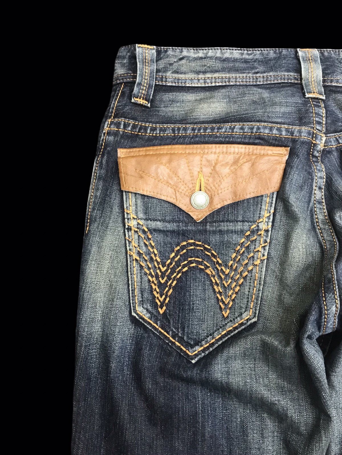 Edwin 💥FLARE💥SICK BUFFALO HEAD EDWIN FLARE DISTRESSED DENIM F203 Size US 33 - 10 Thumbnail