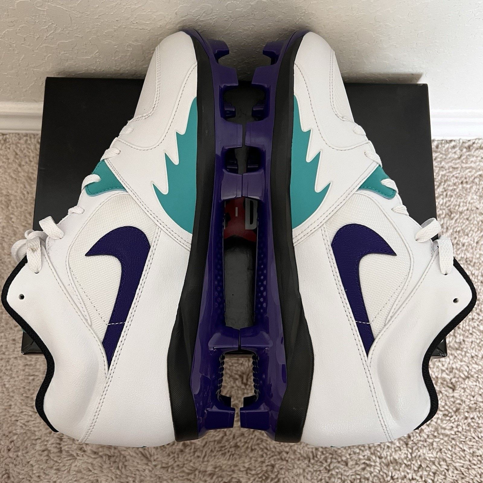 Nike Nike Air Jordan Stadium 90 Football Cleat Ice Size 13 New Size US 13 / EU 46 - 7 Thumbnail