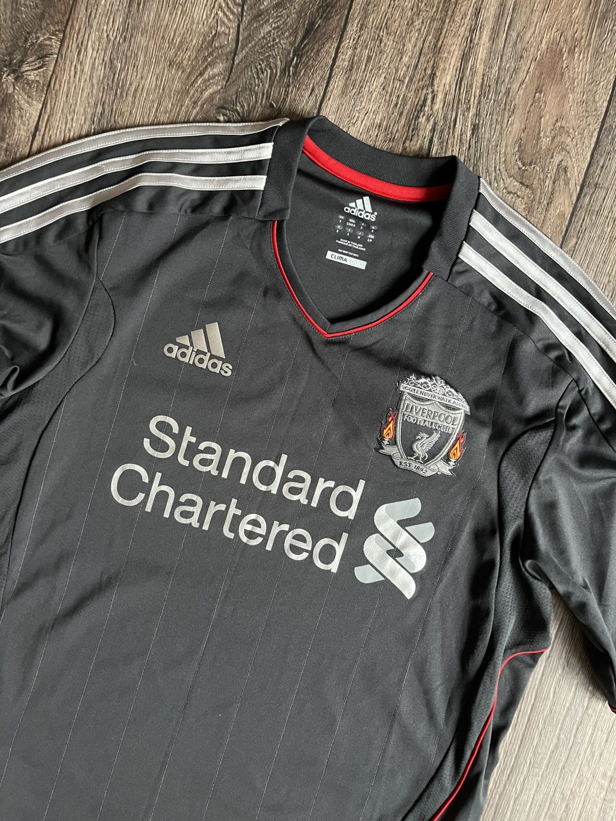Adidas Vintage Adidas Liverpool 2011 2012 Away Football Jersey Size US S / EU 44-46 / 1 - 2 Thumbnail