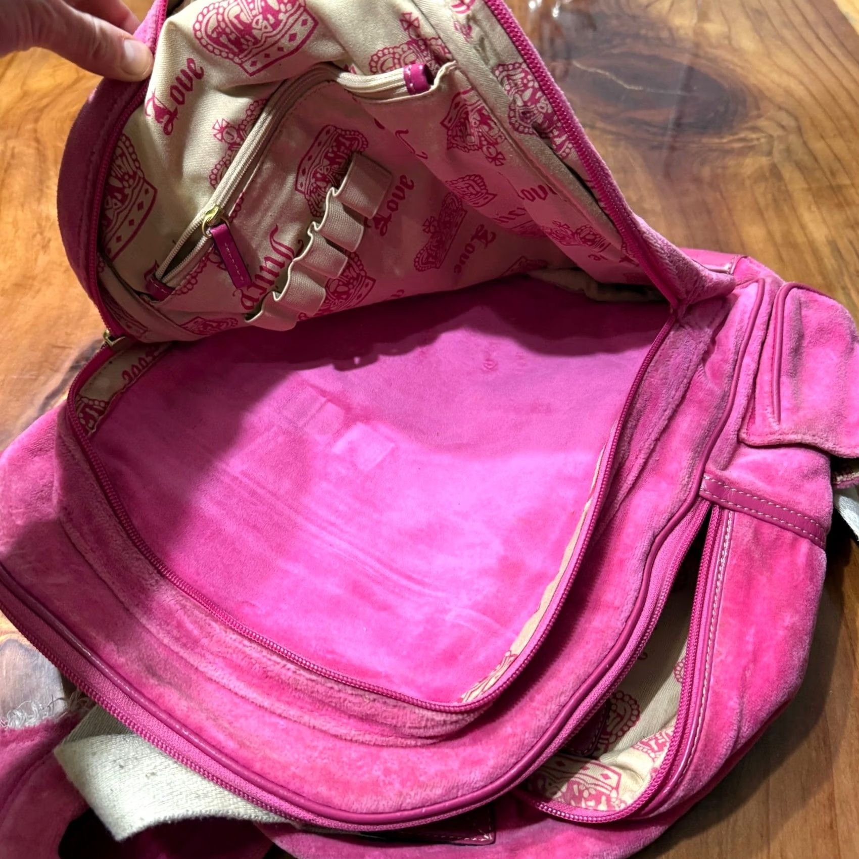 Juicy Couture VINTAGE Juicy Couture Backpack Bag Embroidered Velour 2000's Velvet Candy Pink Womens Medium Bag Backpack Size ONE SIZE - 7 Thumbnail