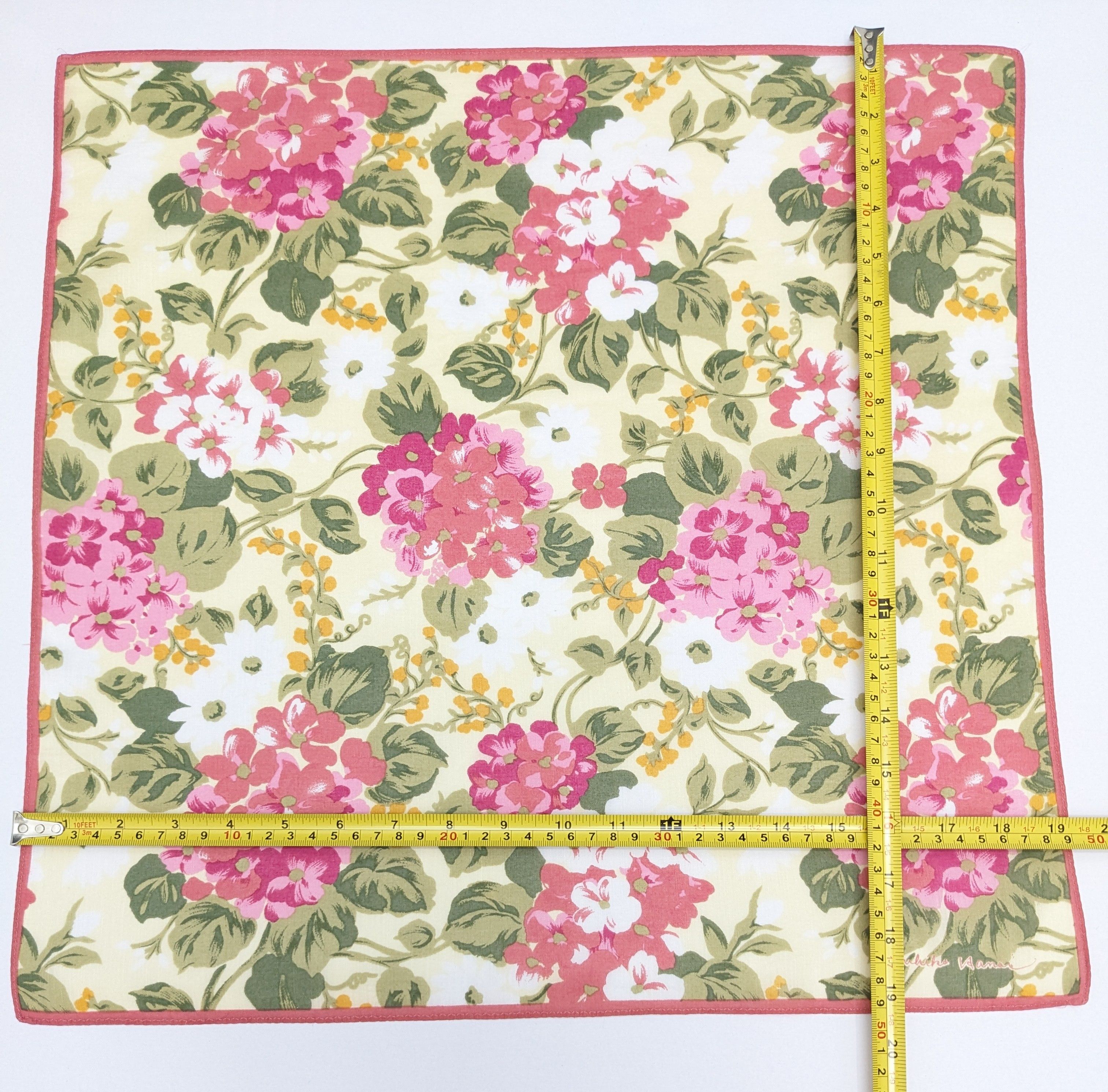 Japanese Brand Yukiko Hanai Designer Pink & White Floral Hydrangea Size ONE SIZE - 4 Thumbnail