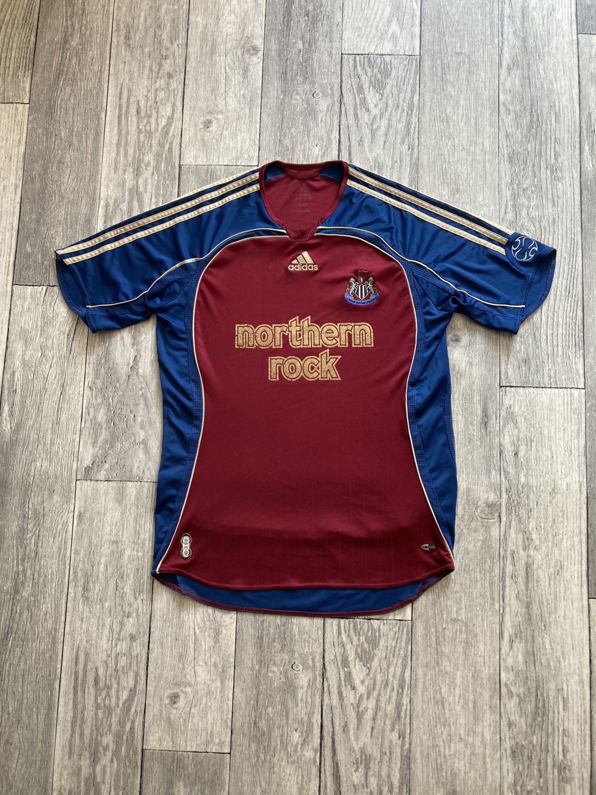 Adidas × Vintage Vintage 06/07 Adidas Newcastle United soccer football Jersey Size US M / EU 48-50 / 2 - 4 Thumbnail