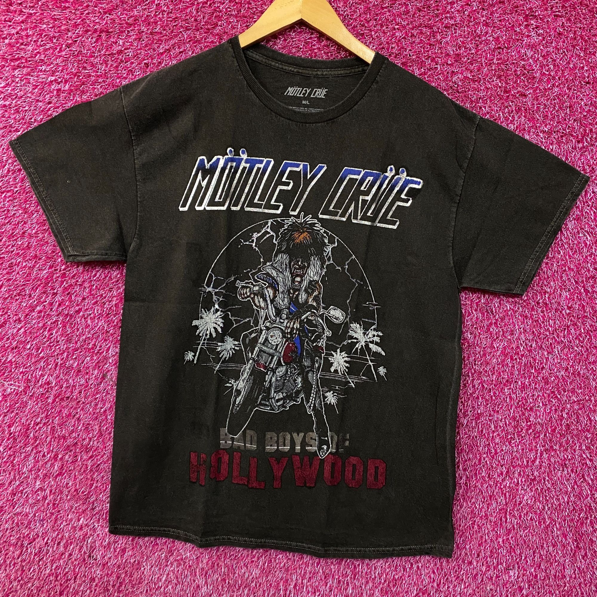 Band Tees Mötley Crüe Bad Boys of Hollywood Graphic T-Shirt M/L Size US L / EU 52-54 / 3 - 3 Thumbnail