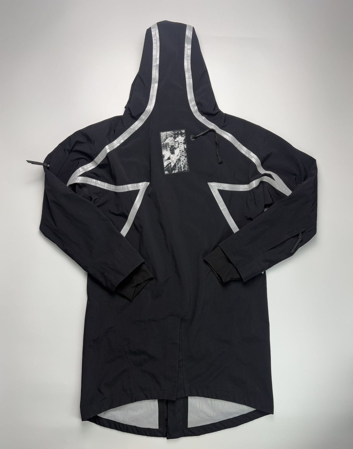 11 By Boris Bidjan Saberi 11 by Boris Bidjan Saberi Reflective Tape Outdoor Parka Size US XL / EU 56 / 4 - 14 Thumbnail