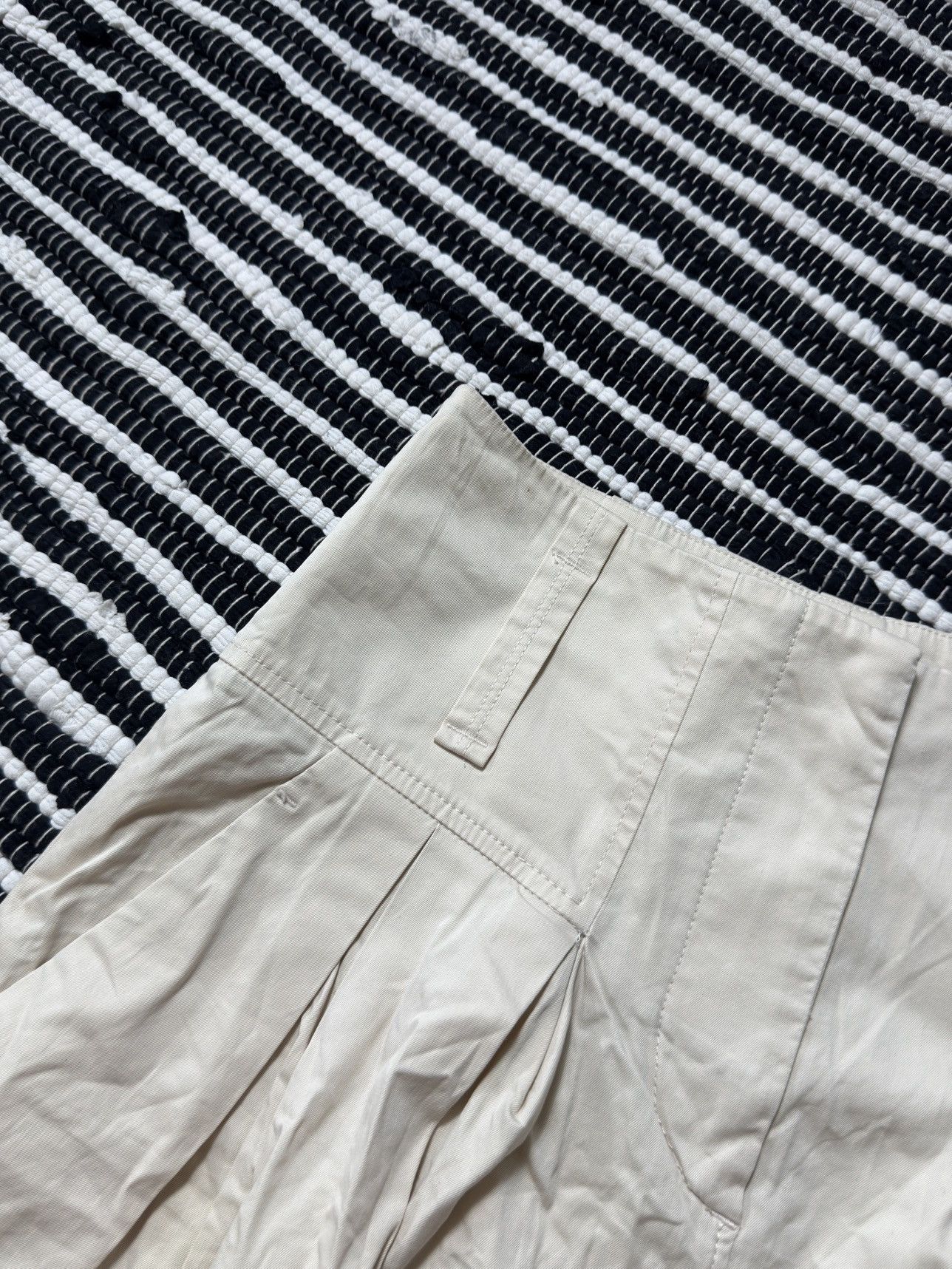 Brunello Cucinelli VINTAGE BRUNELLO CUCINELLI PLEATED SKIRT Size 26" / US 2 / IT 38 - 3 Thumbnail