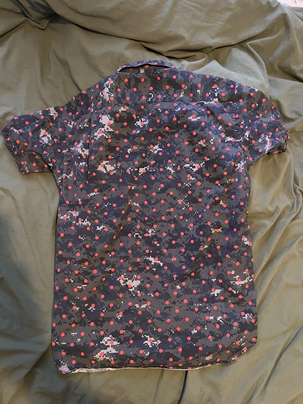 Comme des Garcons SHIRT Supreme CdG Shirt Digital Camo Navy Collar M Size US L / EU 52-54 / 3 - 5 Thumbnail