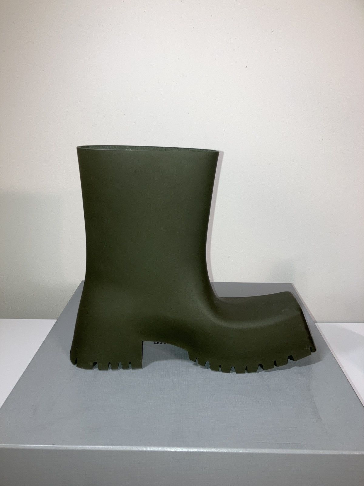 Balenciaga Trooper Rubber Boots Like New Size US 10 / EU 43 - 7 Thumbnail