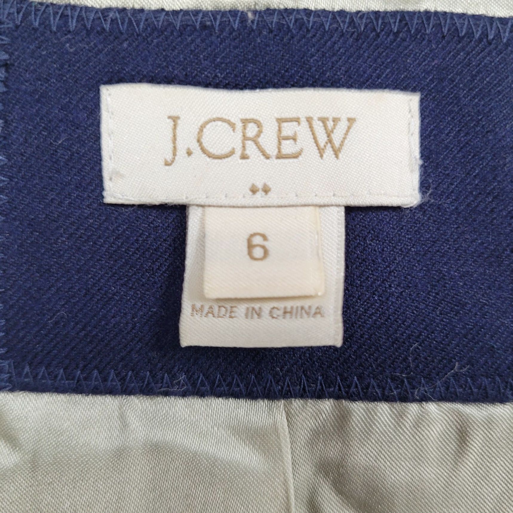 J.Crew J.CREW Women’s Navy Wool Blend Stretch Blazer Suit Jacket Size 6 Classic Notch Lapel 2-Button Size M / US 6-8 / IT 42-44 - 3 Thumbnail