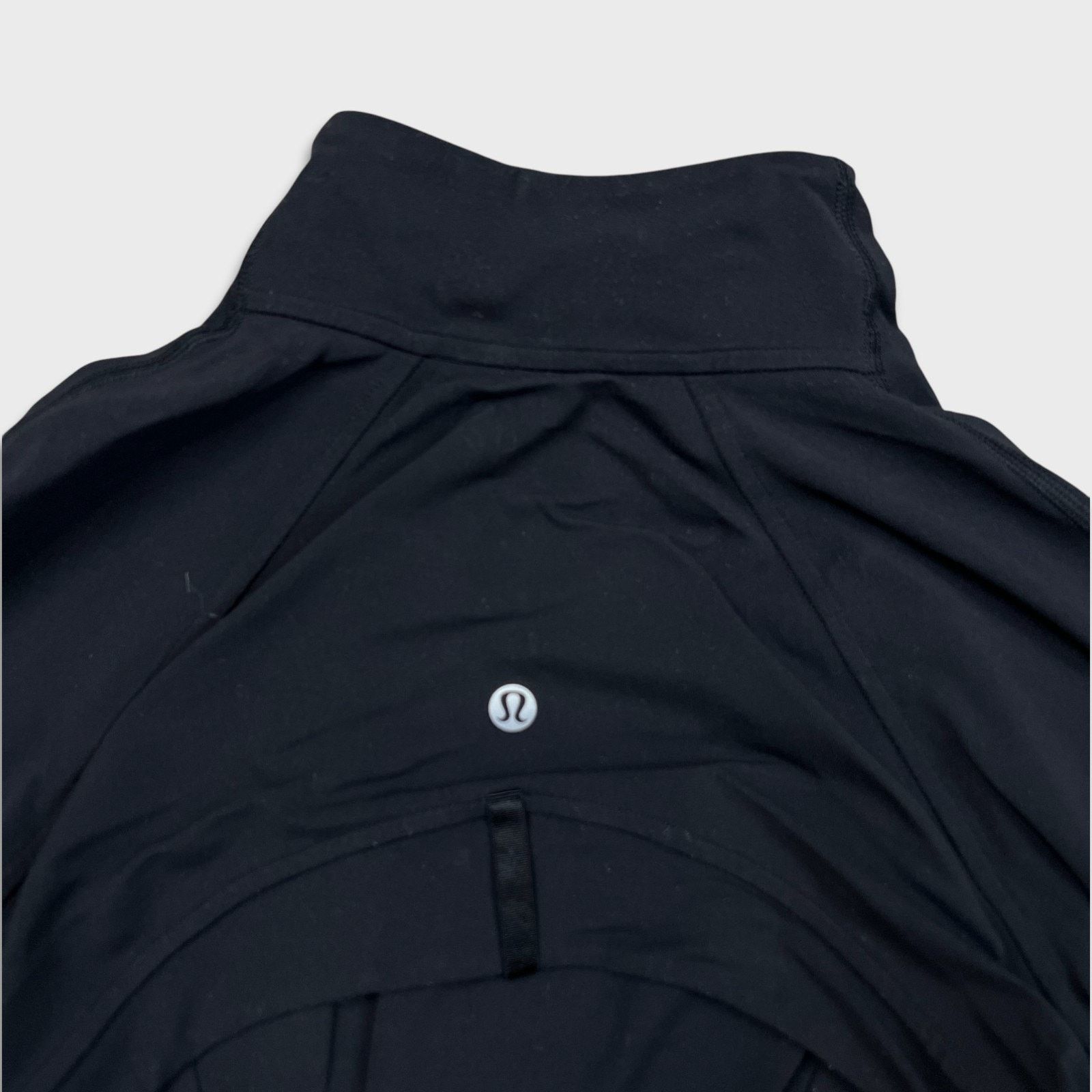 Lululemon Lululemon Nulu Cropped Define Jacket Yoga Pilates Tracksuit Size M / US 6-8 / IT 42-44 - 5 Thumbnail