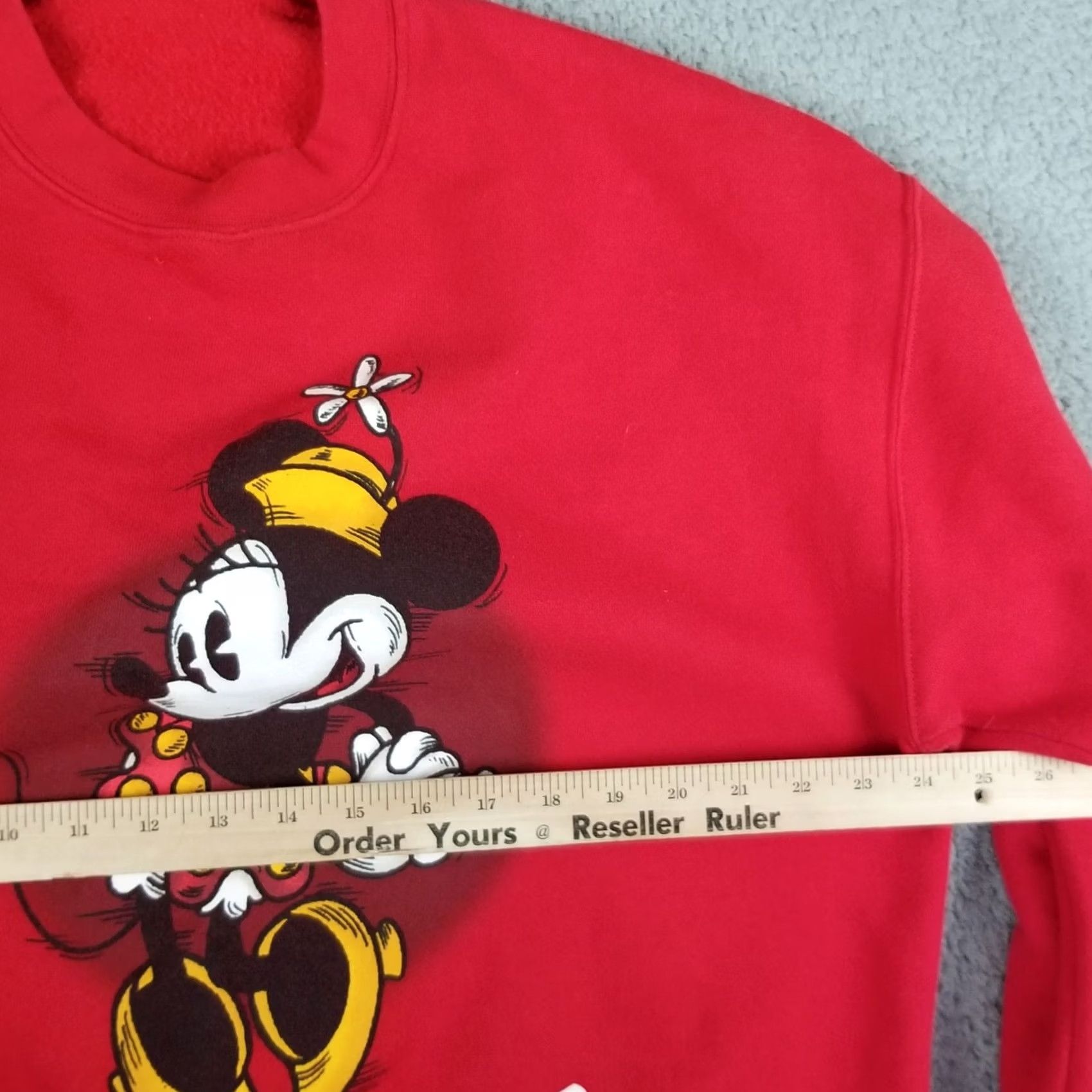 Disney Disney Minnie Mouse Character Sweatshirt XL Red Crewneck Unisex Adults 80s 90s Vintage Cotton Blend Graphic Print Pullover Sweatshirt Size XL / US 12-14 / IT 48-50 - 7 Thumbnail