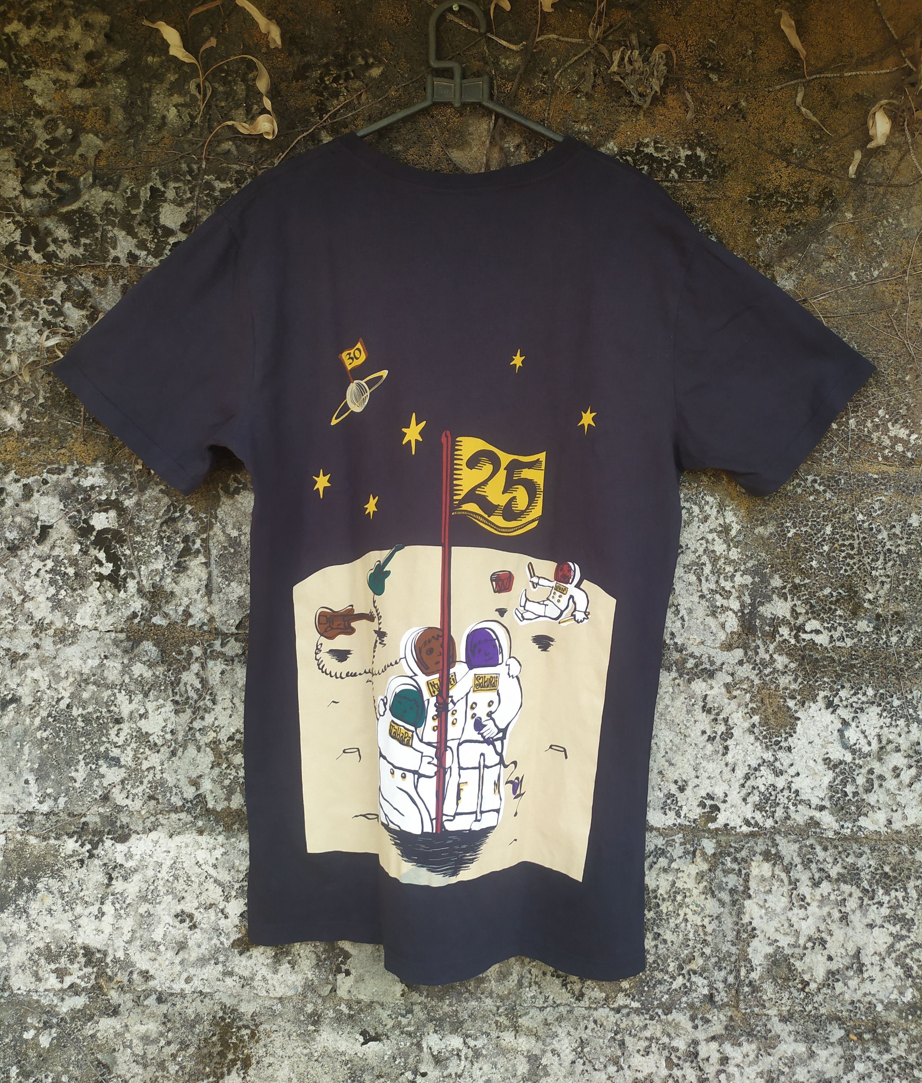 Band Tees MR.CHILDREN Thanksgiving Tour 2017 Size US M / EU 48-50 / 2 - 4 Thumbnail