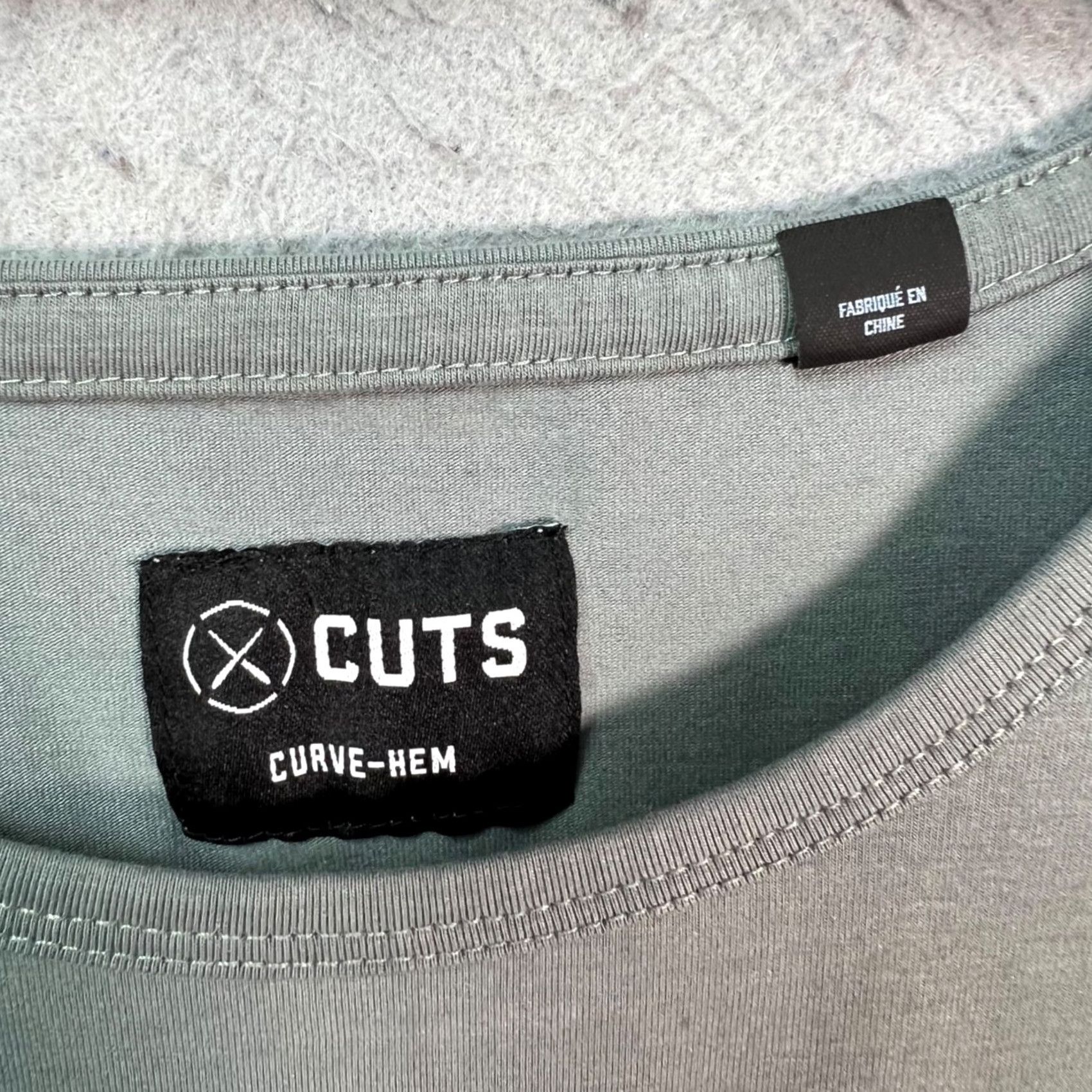 Cuts Cuts Mens T-Shirt Short Sleeve Crew Neck Sage Green Athletic Cotton Medium Size US M / EU 48-50 / 2 - 3 Thumbnail