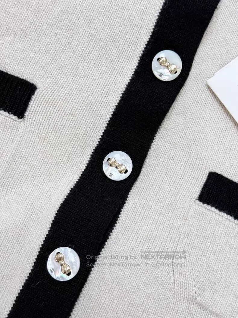 Chanel Chanel Beige and black Gemini bow mother button fake two-p Size S / US 4 / IT 40 - 4 Thumbnail