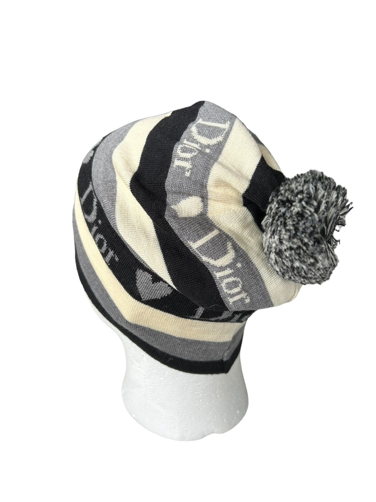 Christian Dior Monsieur Christian Dior Made in italy Beanie Hats Stripe pompom Size ONE SIZE - 3 Thumbnail