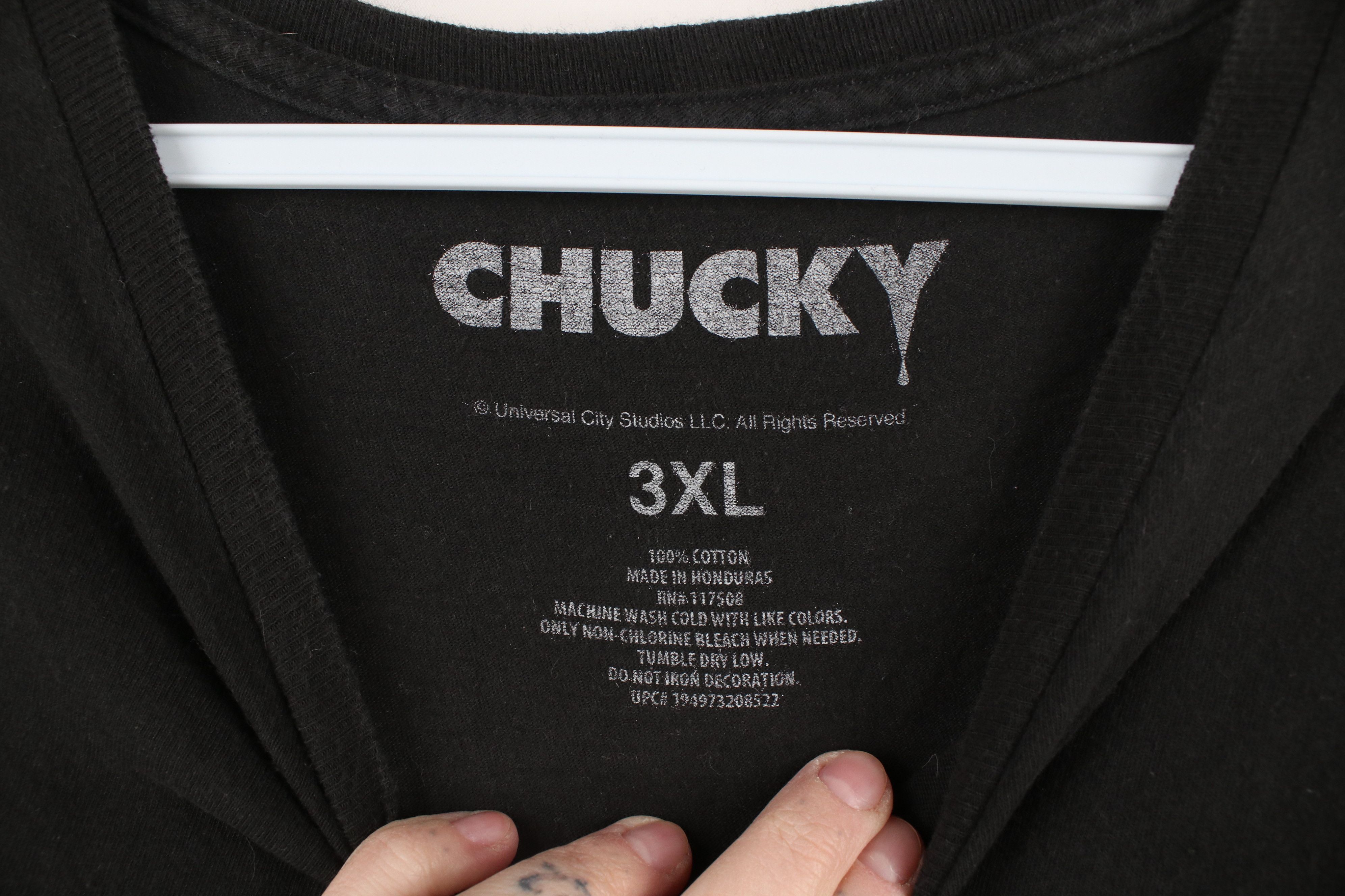 Vintage Vintage Y2K Halloween Chucky Free Hugs Horror Movie T-Shirt Size US XXL / EU 58 / 5 - 7 Thumbnail