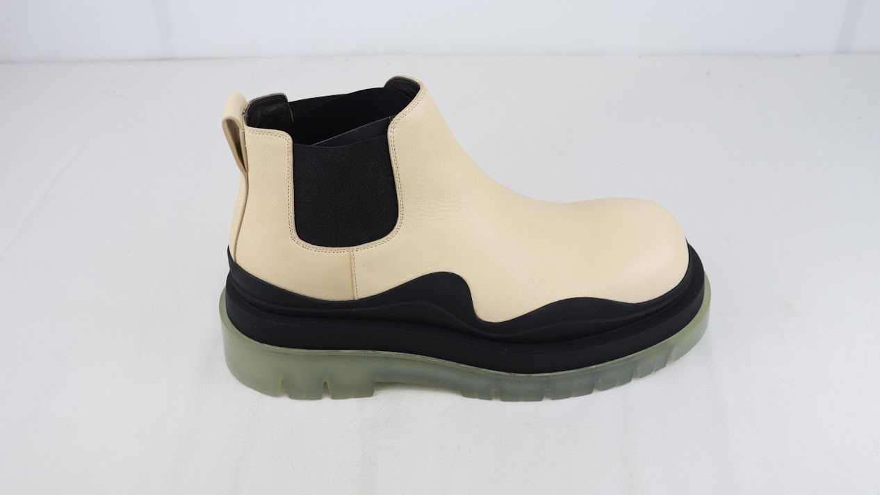 Bottega Veneta o1rshd1 Vegetal Tire Calfskin Boots in Butter Size US 9 / EU 42 - 10 Thumbnail