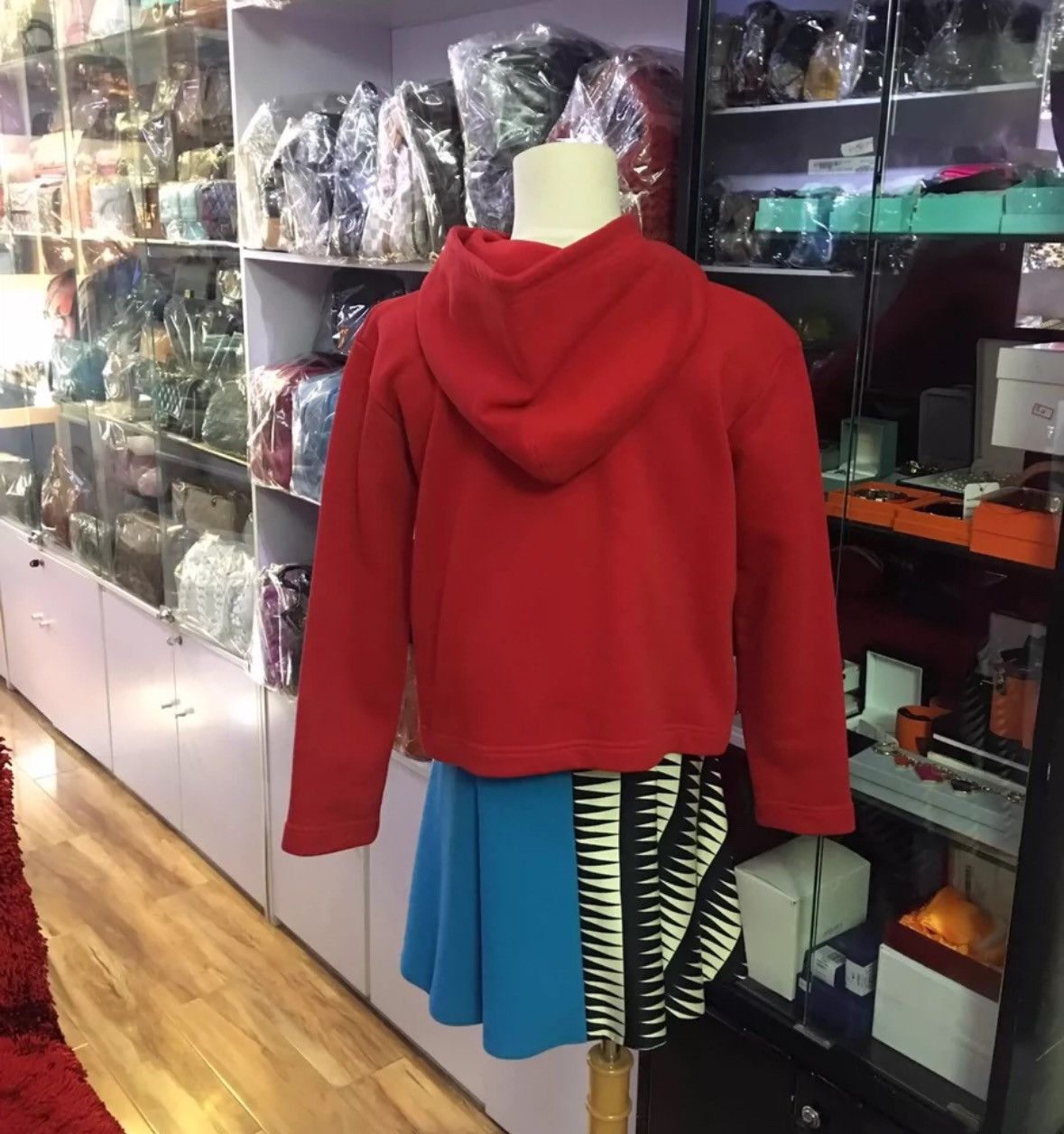 Balenciaga Balenciaga red hooded short hoodie Size US XS / EU 42 / 0 - 5 Thumbnail