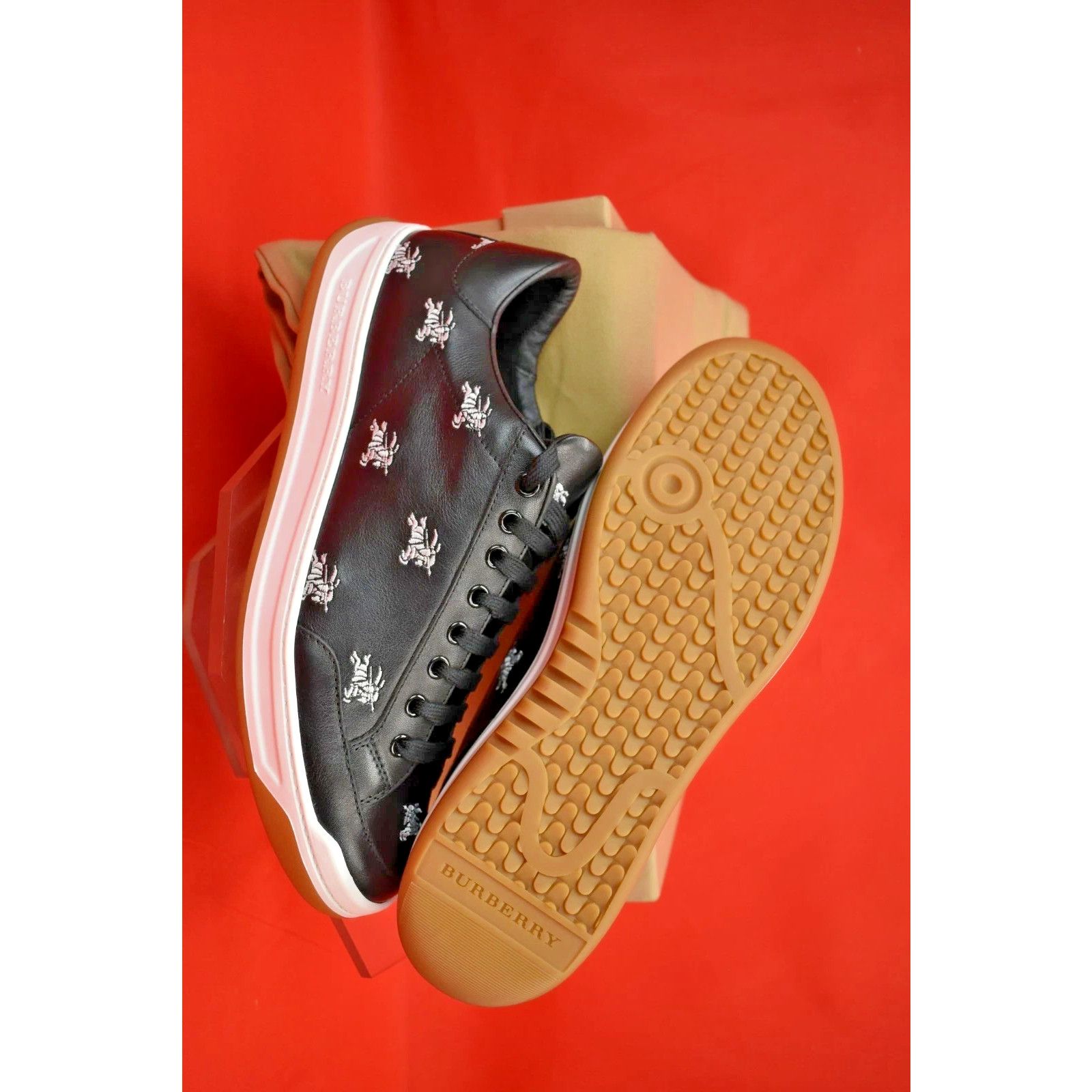 Burberry NIB BURBERRY TIMSBURY KNIGHTS BLACK LEATHER SNEAKERS 44 ITAL Size US 11 / EU 44 - 9 Thumbnail