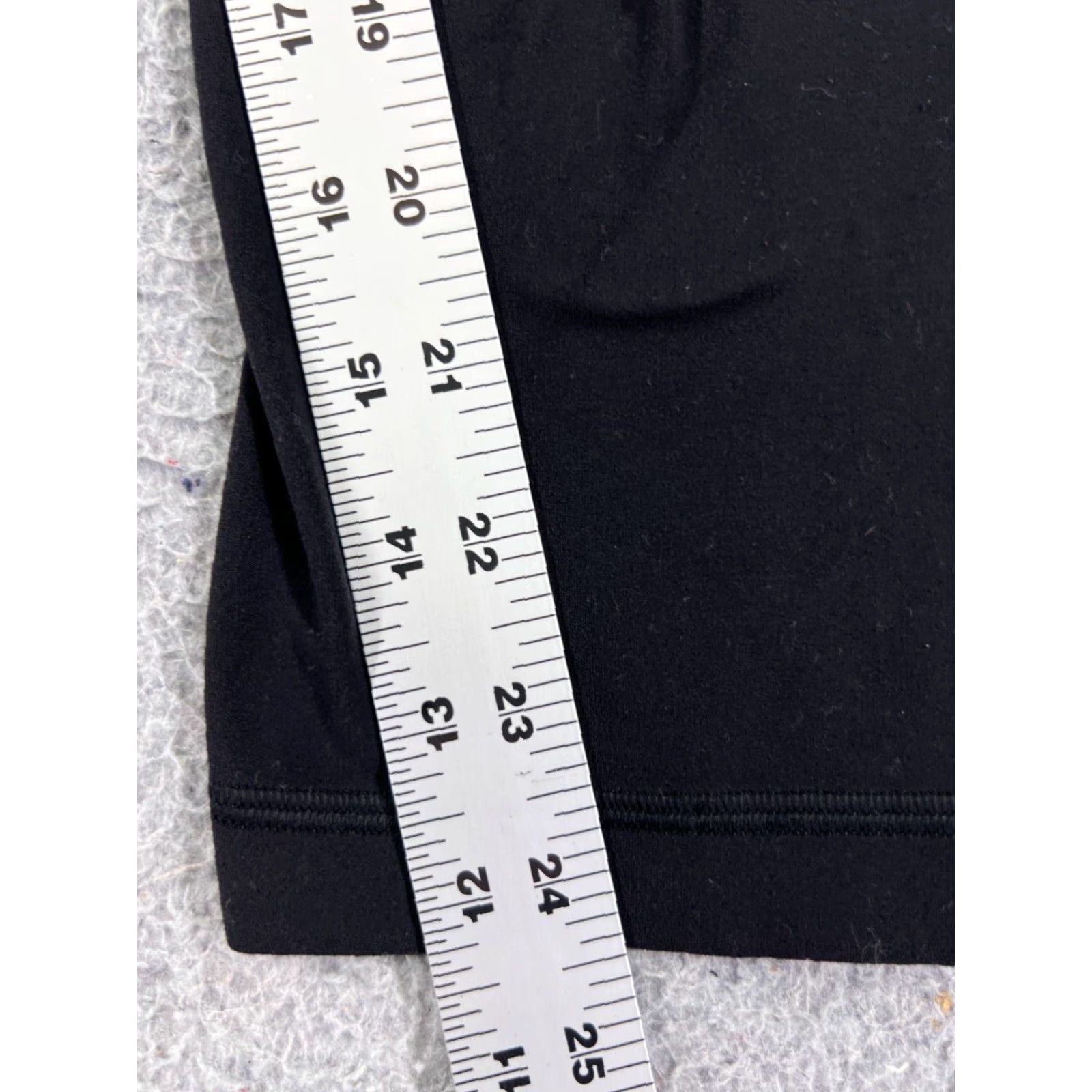 Lululemon Lululemon Pants Womens 8 Black Cropped Nylon Blend Yoga Gym Workout Athleisure Straight Leg 25in Inseam Womens Size 30" / US 8 / IT 44 - 7 Thumbnail