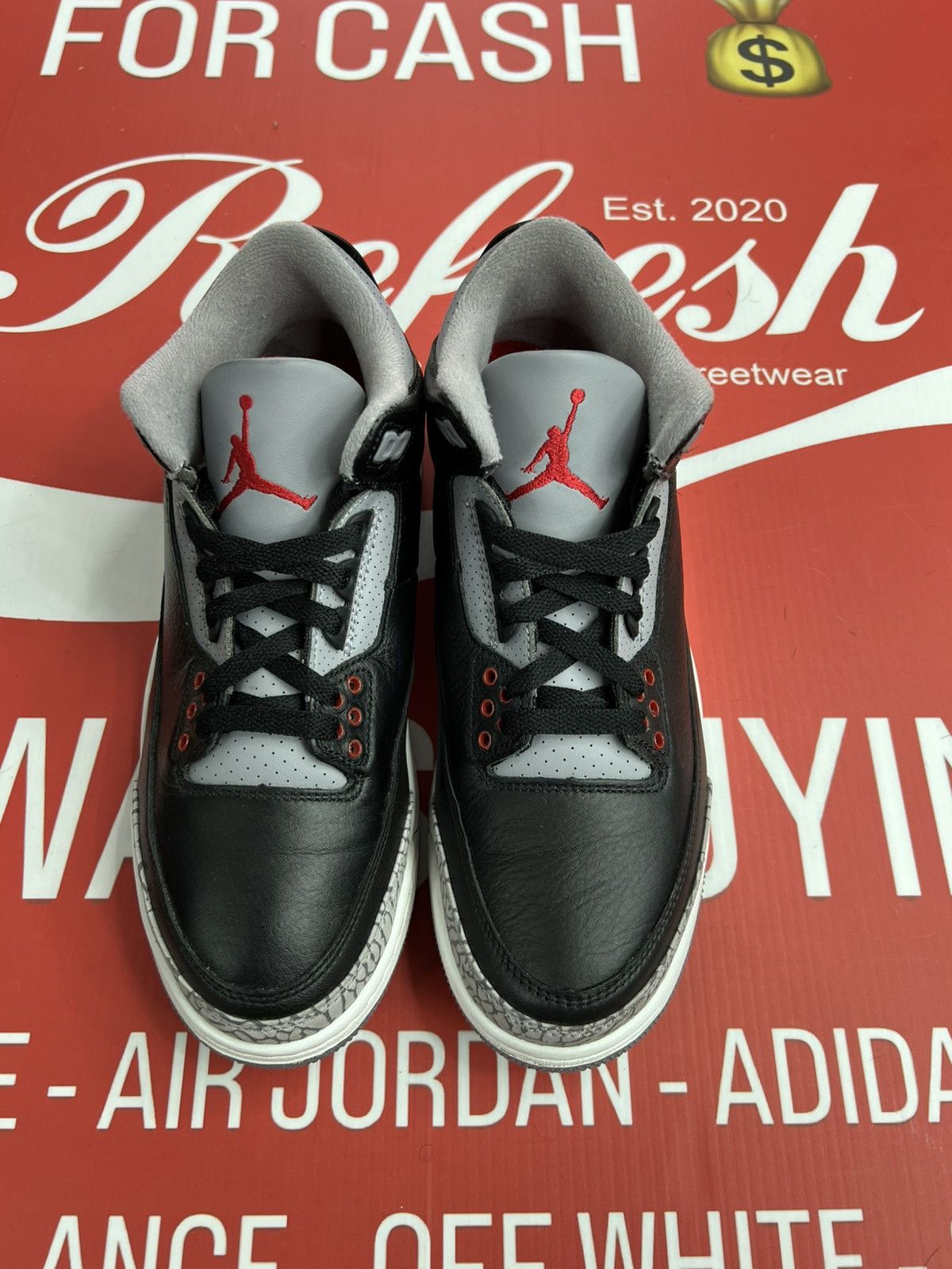 Jordan Brand Air Jordan 3 Retro Black Cement Size 8.5 (DN3707-010) Size US 8.5 / EU 41-42 - 4 Thumbnail