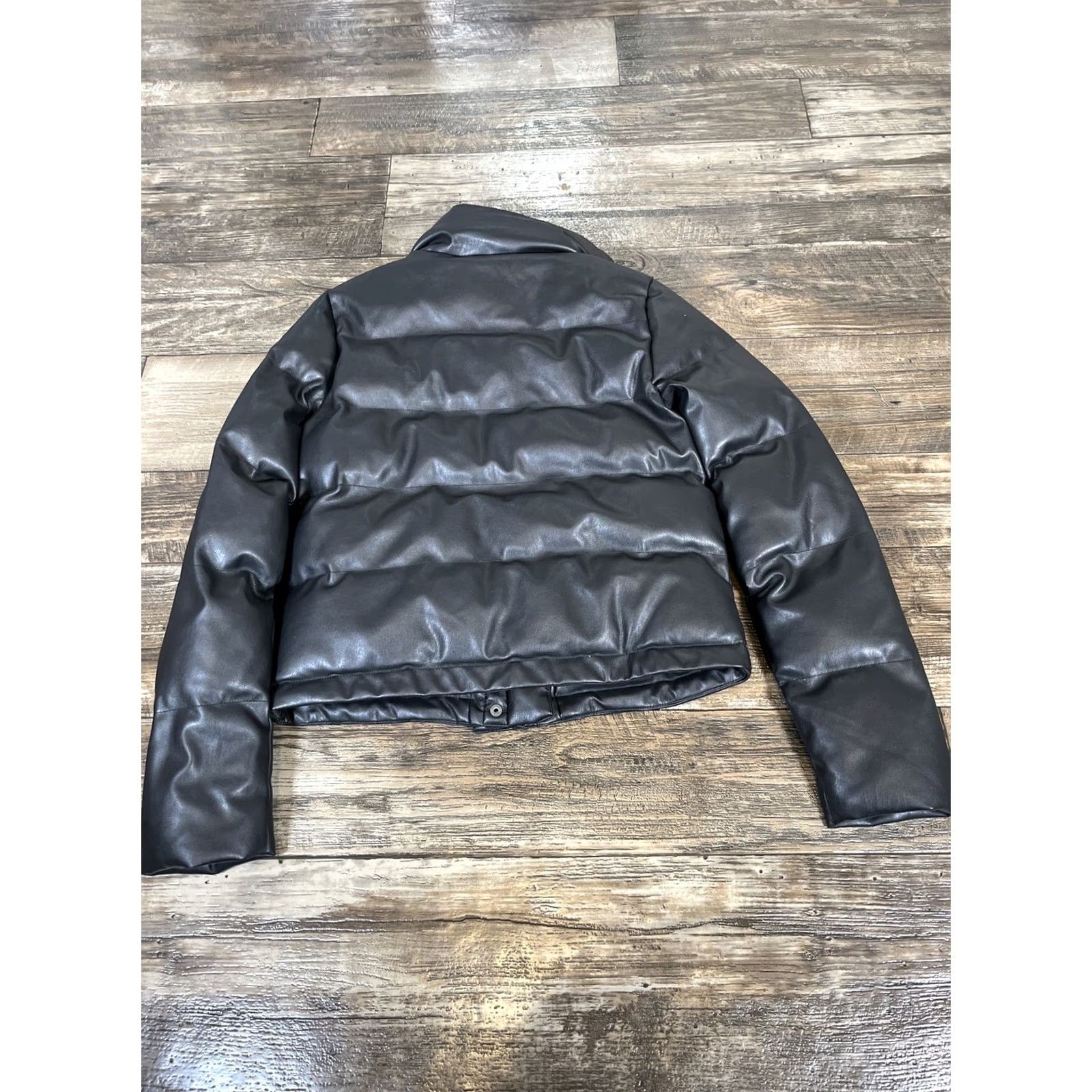 Abercrombie & Fitch VINTAGE Abercrombie & Fitch Puffer Jacket Womens XS Black Vegan Cropped Y2K Womens XS Black Puffer Jacket Size XS / US 0-2 / IT 36-38 - 6 Thumbnail