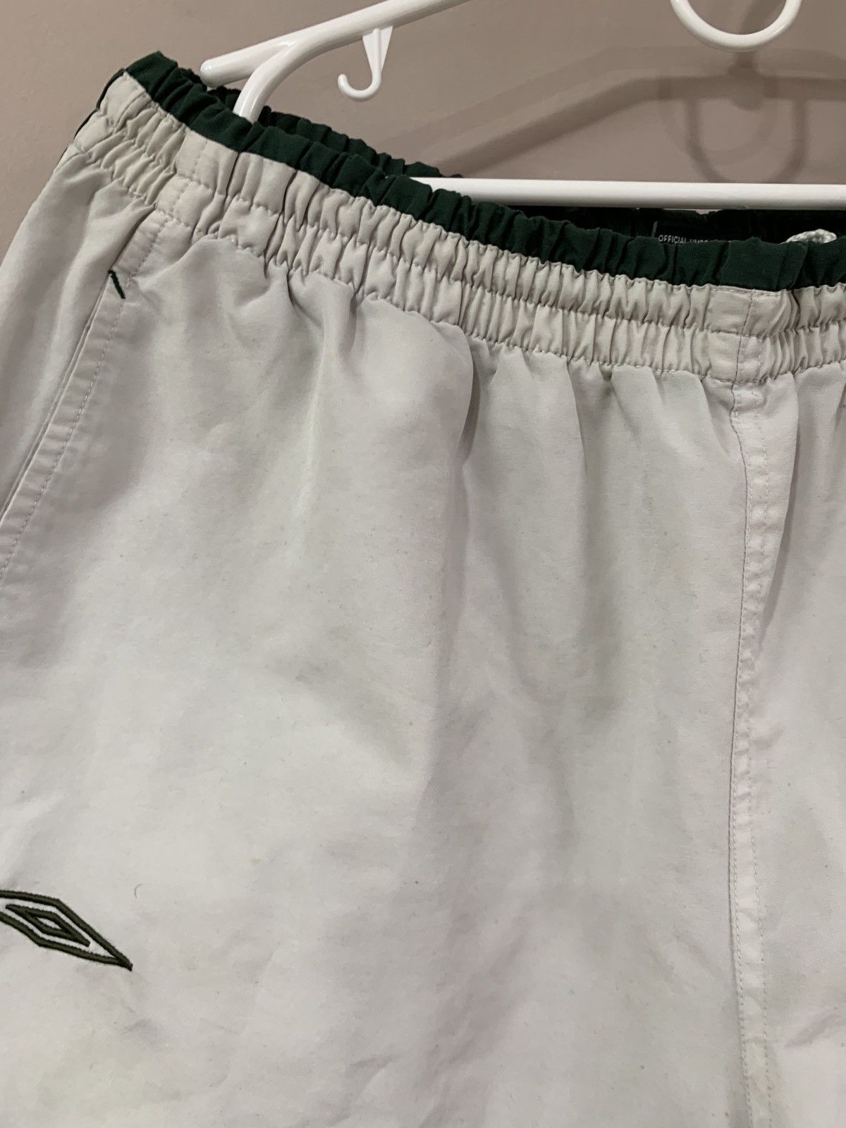 Umbro Vintage Glasgow Celtic Umbro soccer breeches shorts Size US 34 / EU 50 - 9 Thumbnail