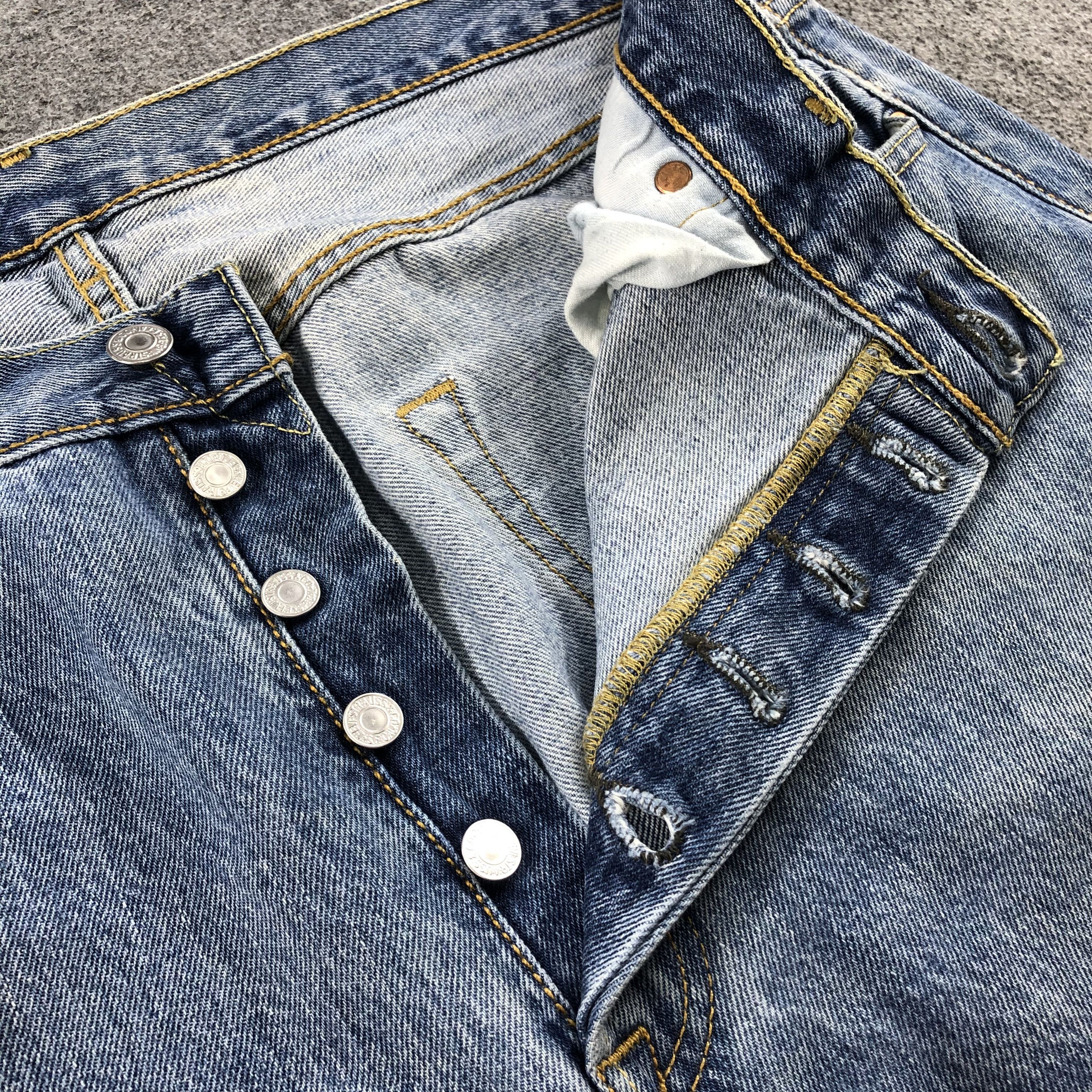 Levi's Vintage Blue Wash Levis 501 Jeans-J1640 Size US 37 - 9 Thumbnail
