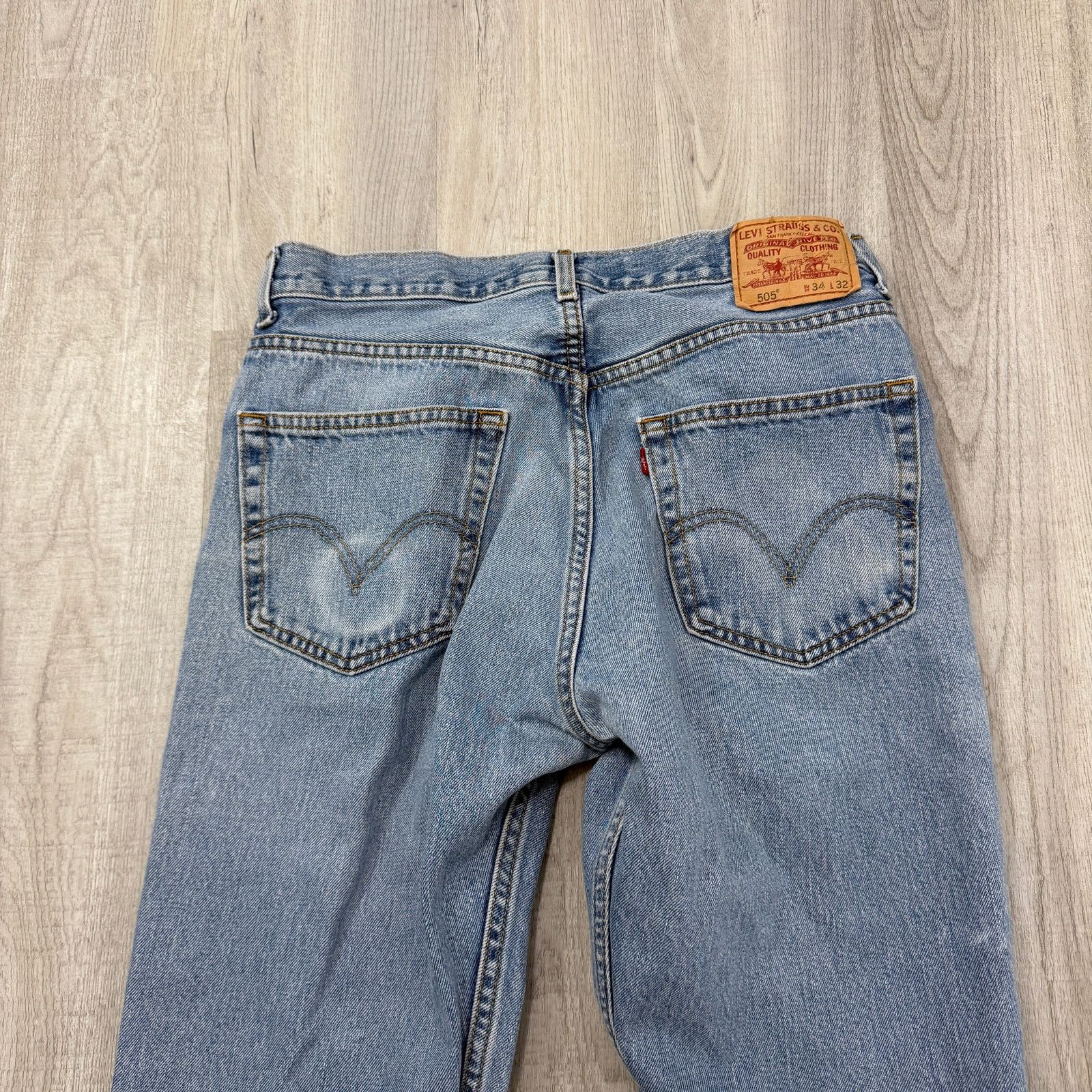 Vintage Vintage Levis 505 Jeans Men's 34x32 Blue Denim Regular Fit Size US 34 / EU 50 - 11 Thumbnail