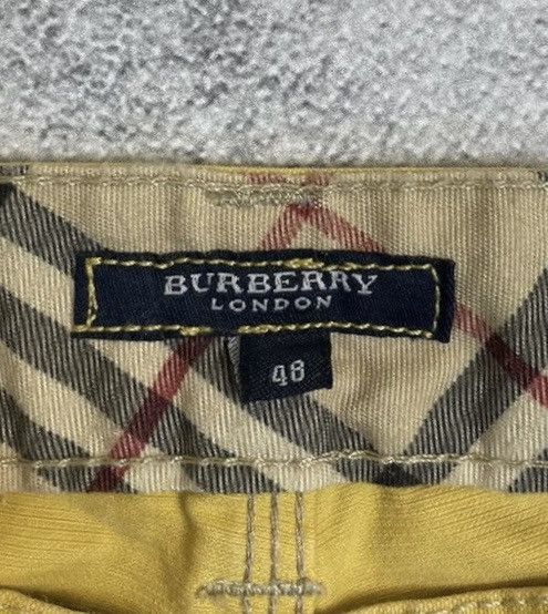 Burberry Vintage 90s Burberry nova check Brit Lightwash Denim Jeans Size US 32 / EU 48 - 9 Thumbnail