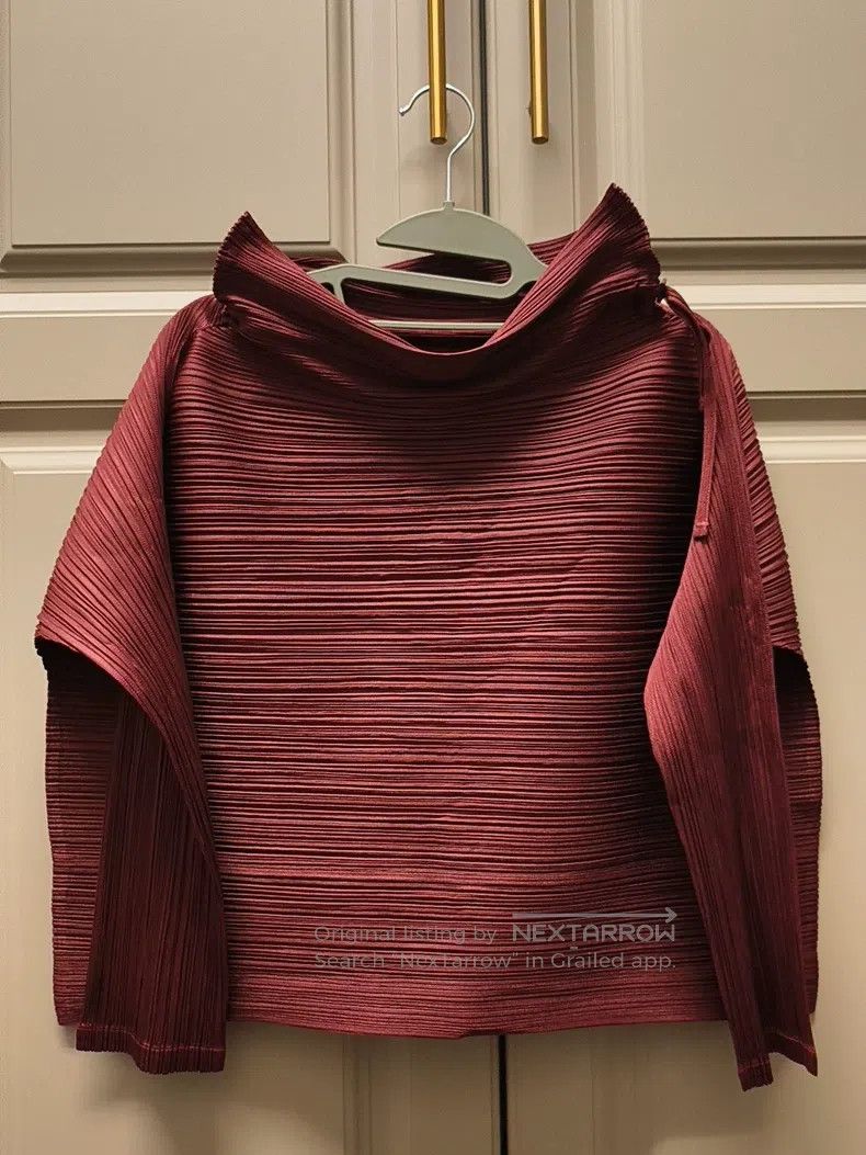 Issey Miyake Issey Miyake Red long-sleeve Size L / US 10 / IT 46 - 1 Thumbnail