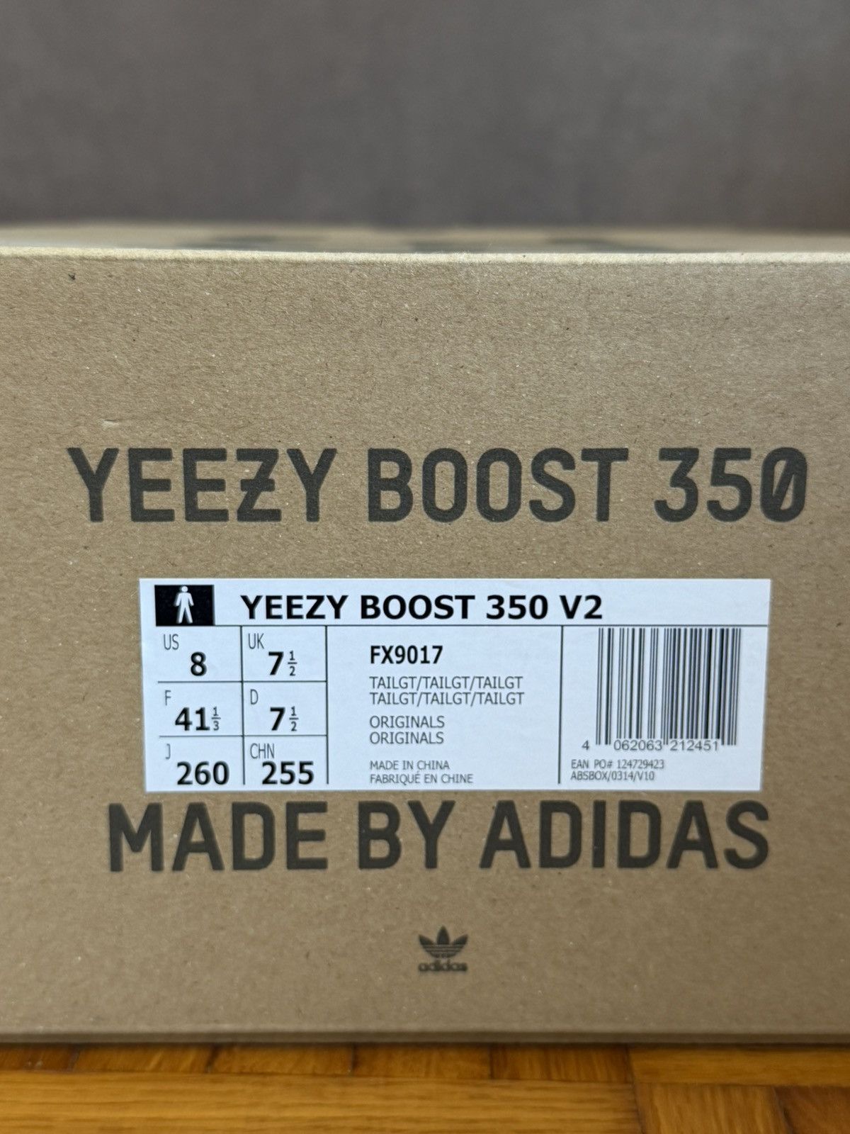Yeezy Adidas Yeezy Boost 350 V2 Tail Light Size EU 41 US 8 Size US 8 / EU 41 - 9 Thumbnail
